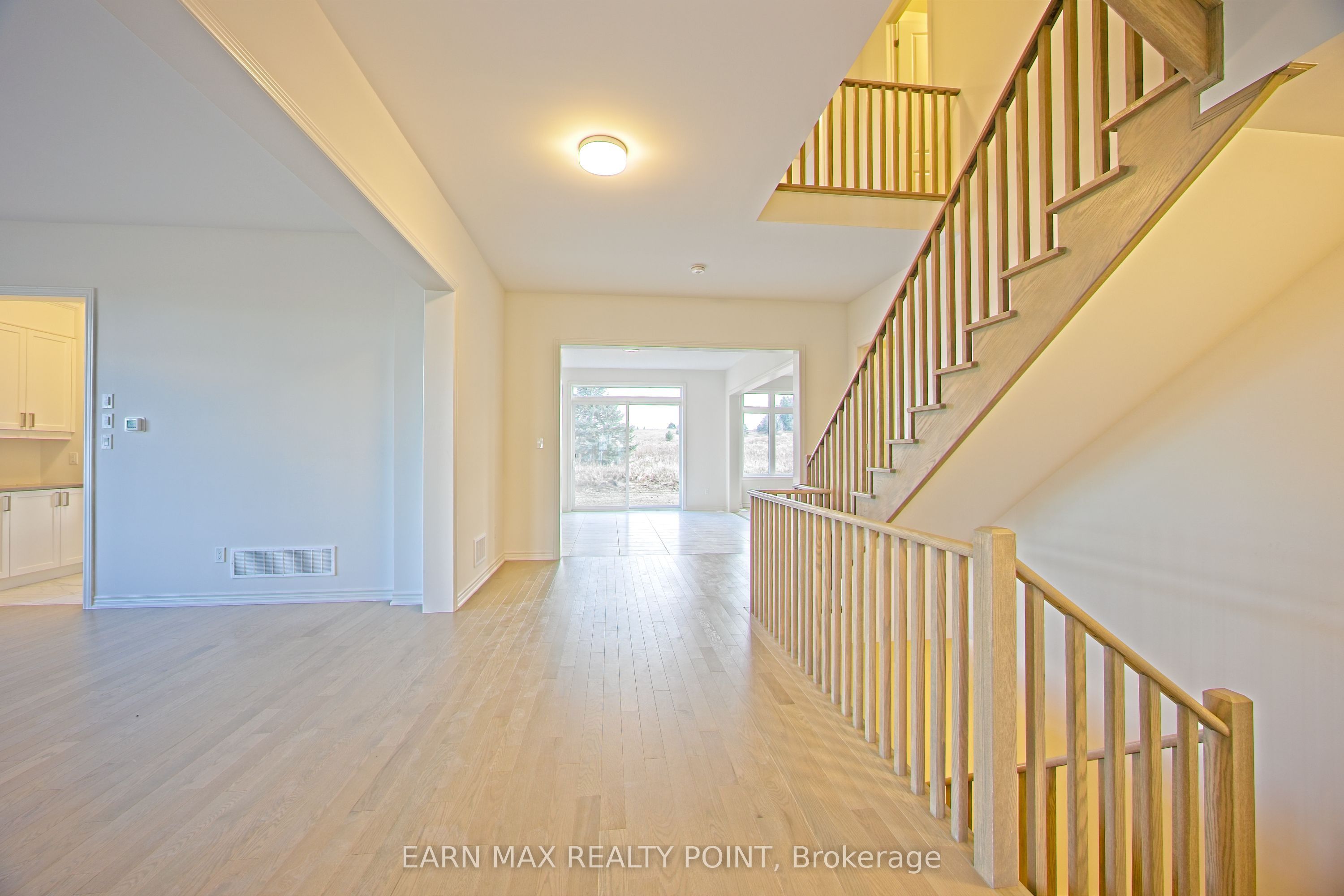 19 Marigold Boulevard Property Photo 11