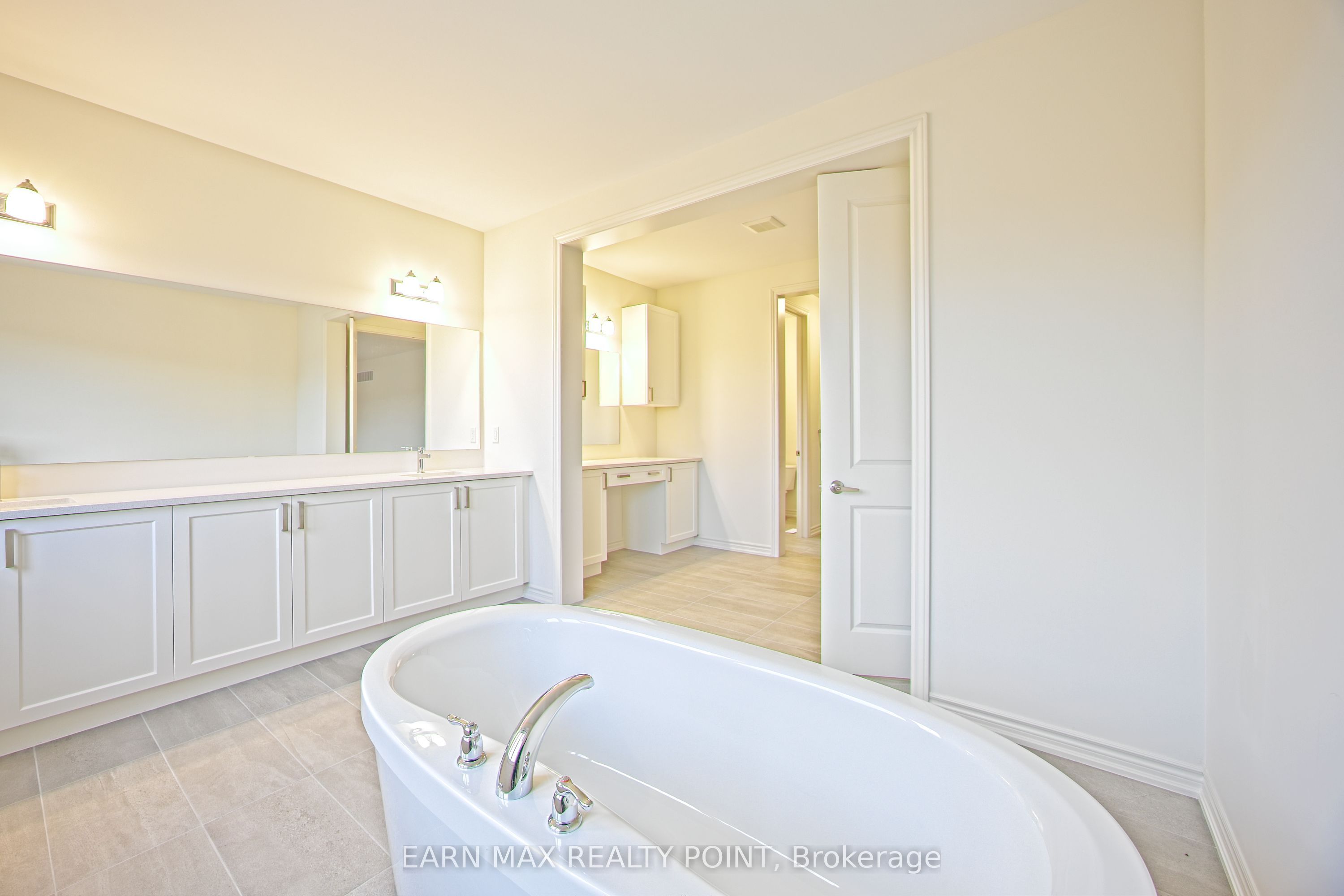 19 Marigold Boulevard Property Photo 28