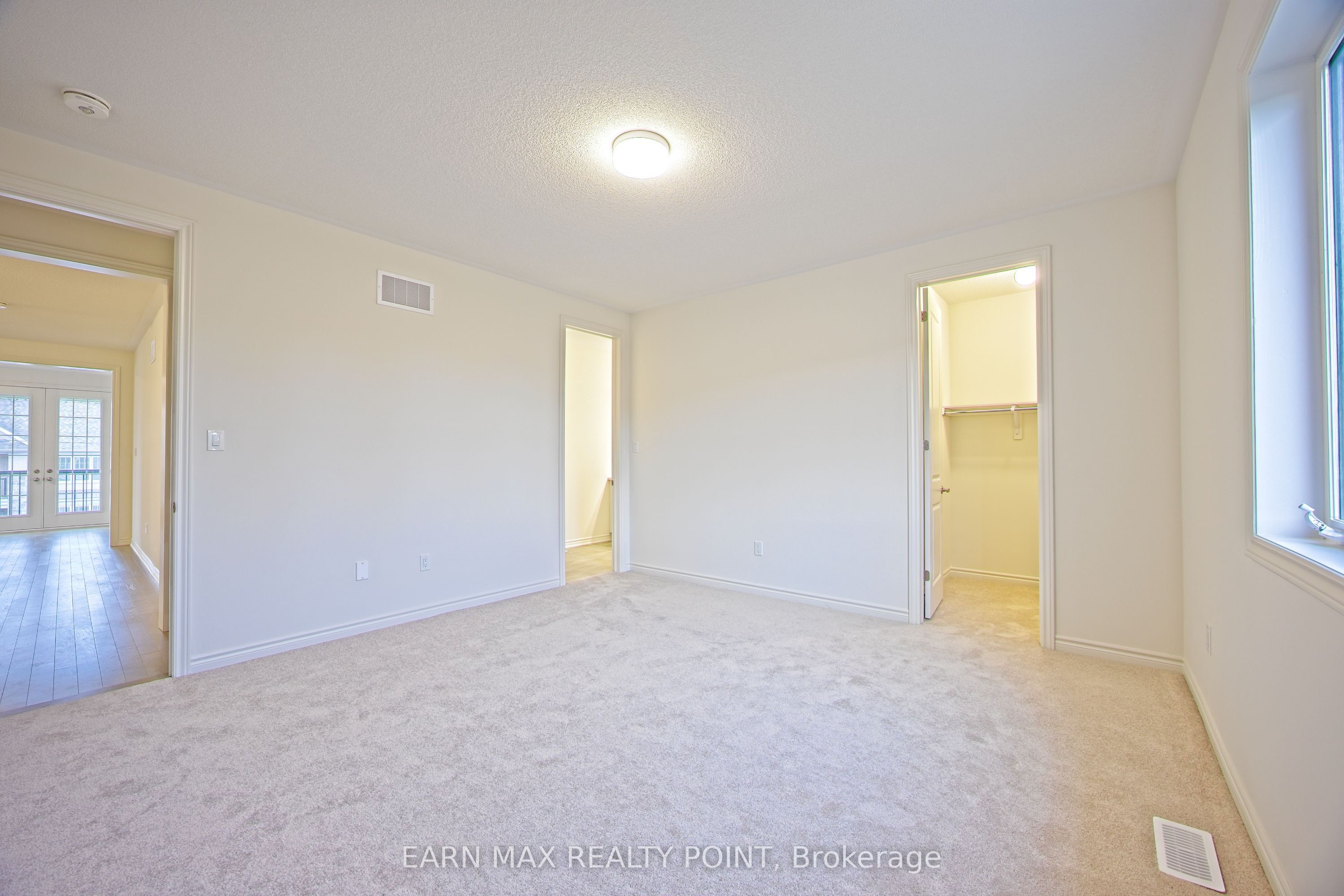 19 Marigold Boulevard Property Photo 30