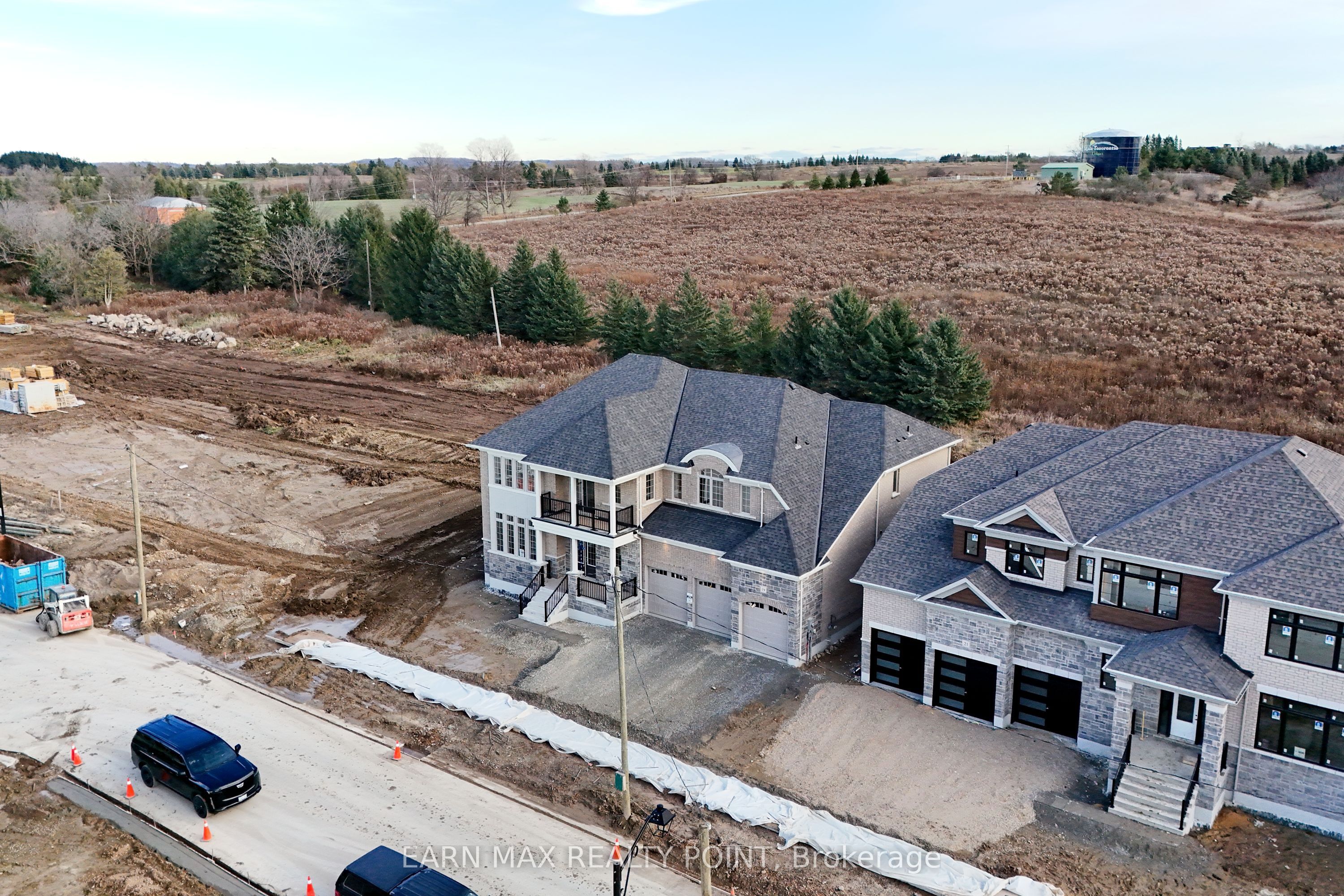 19 Marigold Boulevard Property Photo 41