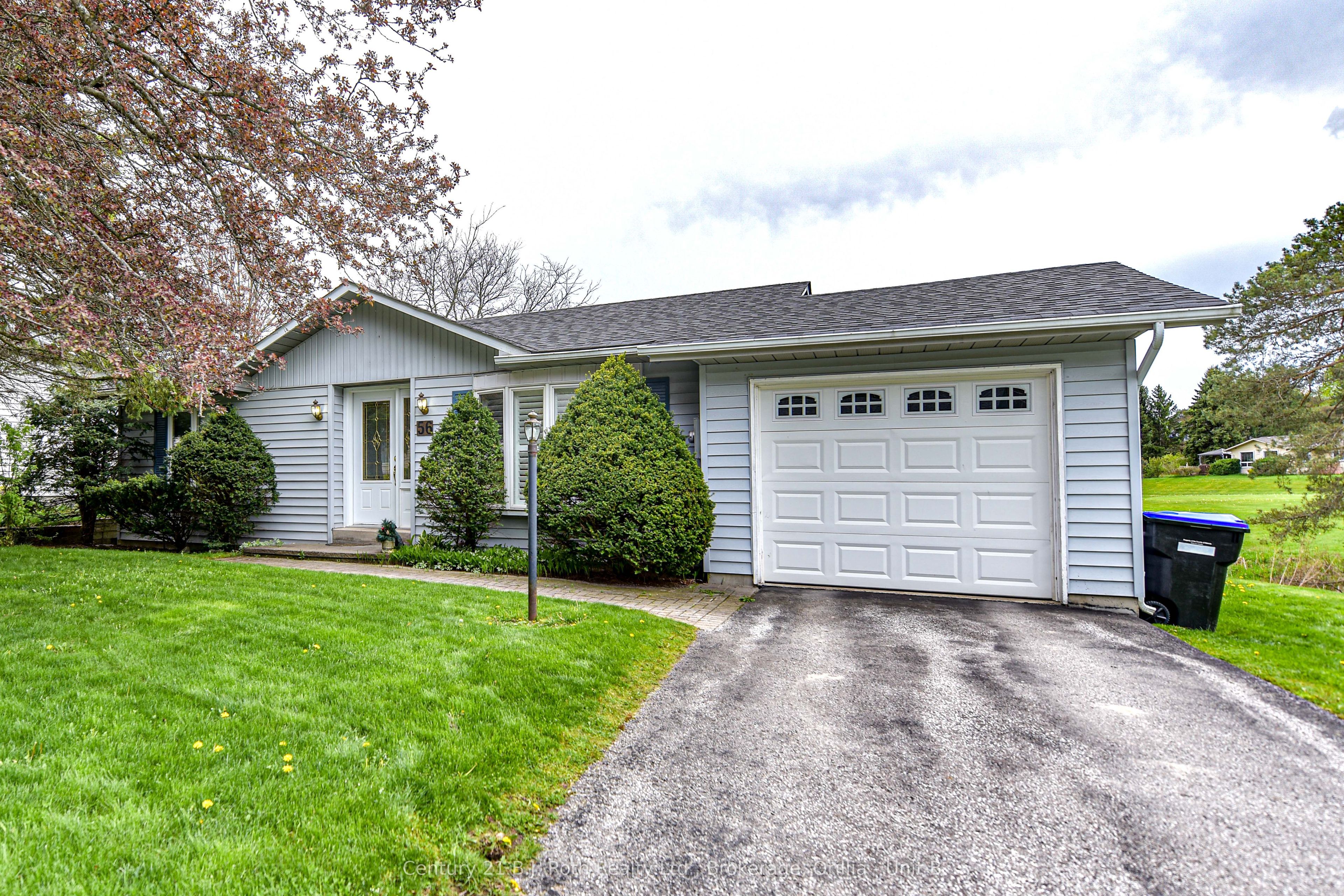 56 Tecumseth Pines Drive Property Photo 4