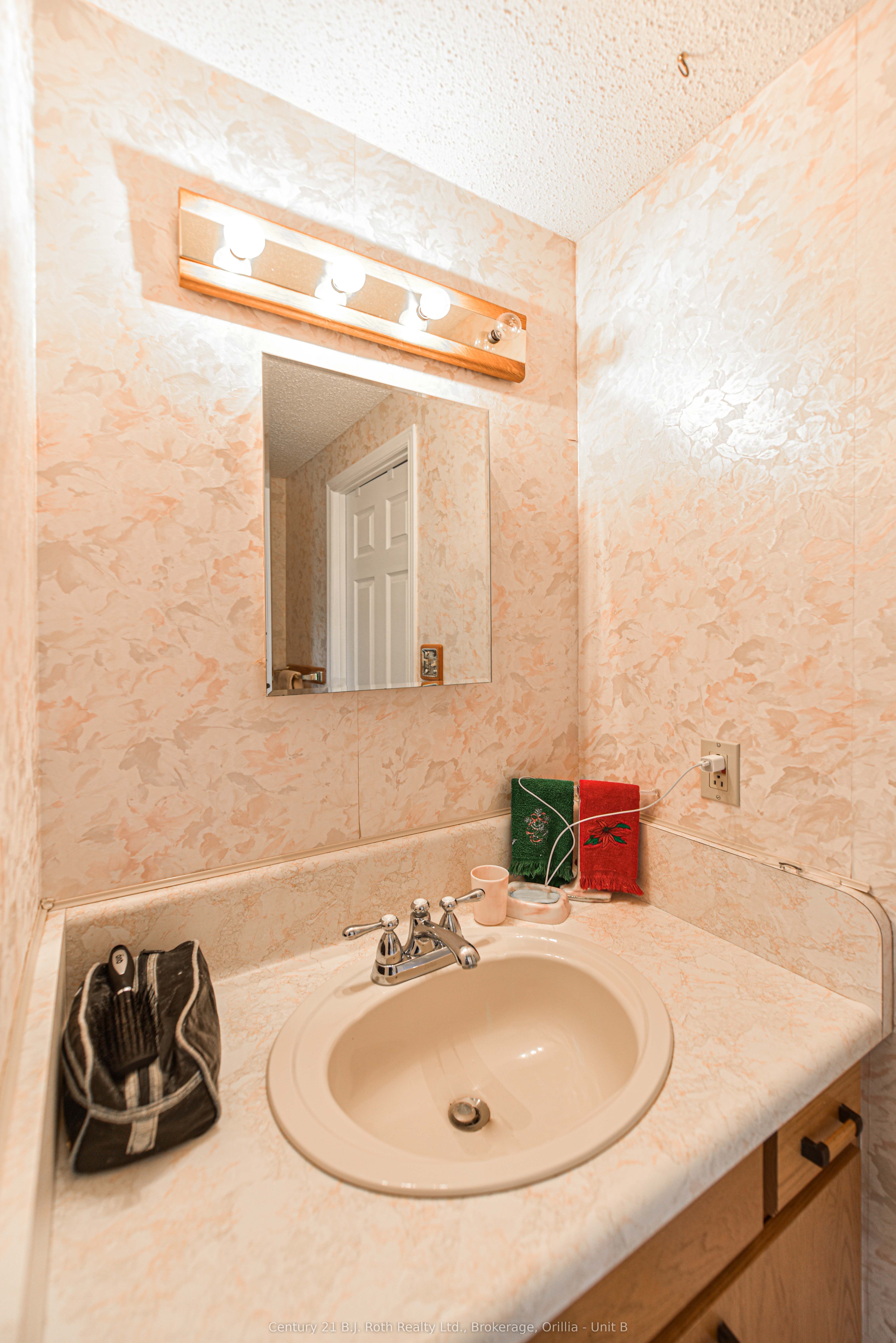 56 Tecumseth Pines Drive Property Photo 19