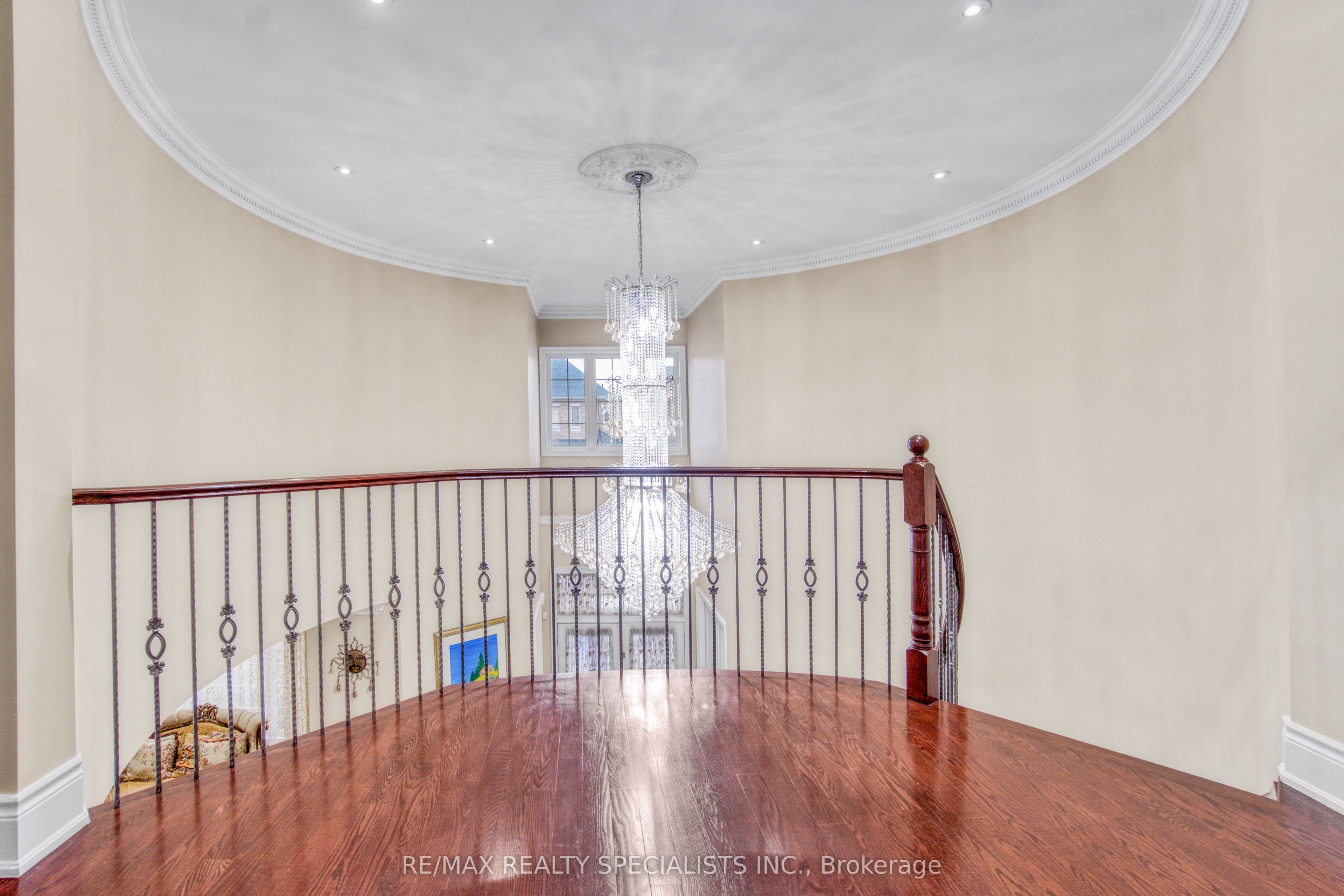 165 Grand Vallore Crescent Property Photo 14