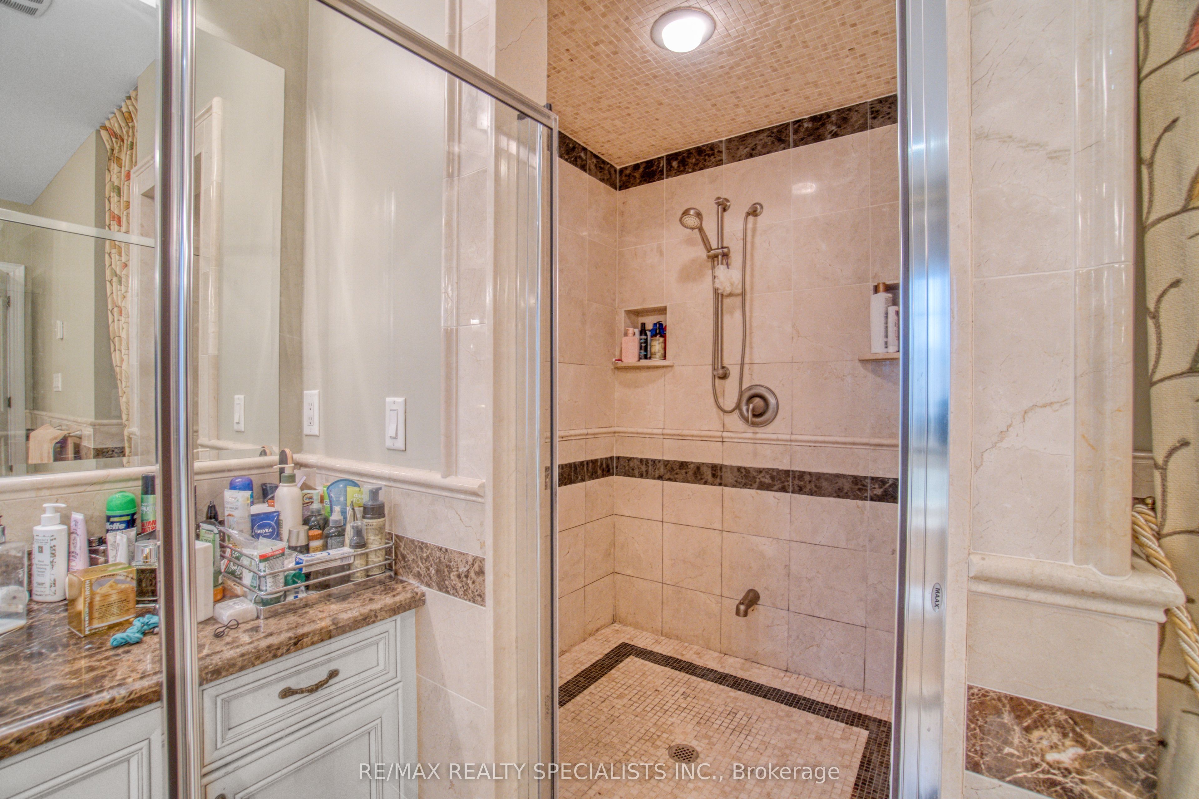 165 Grand Vallore Crescent Property Photo 24