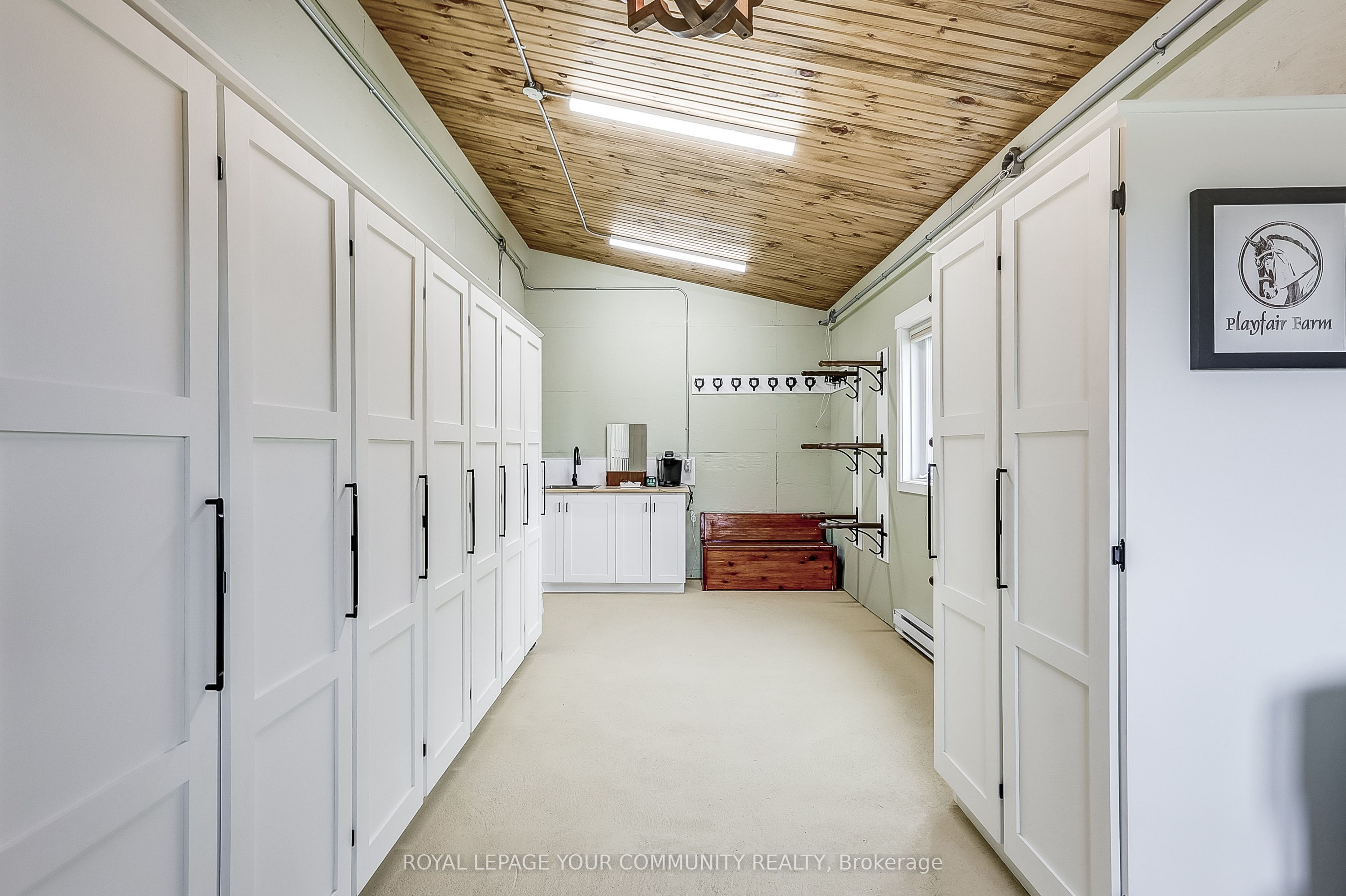 721 Reid Road Property Photo 8
