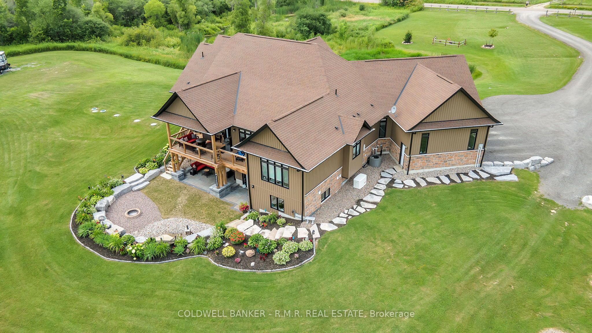470 Blue Mountain Road Property Photo 8