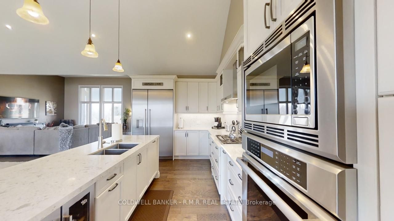 470 Blue Mountain Road Property Photo 12