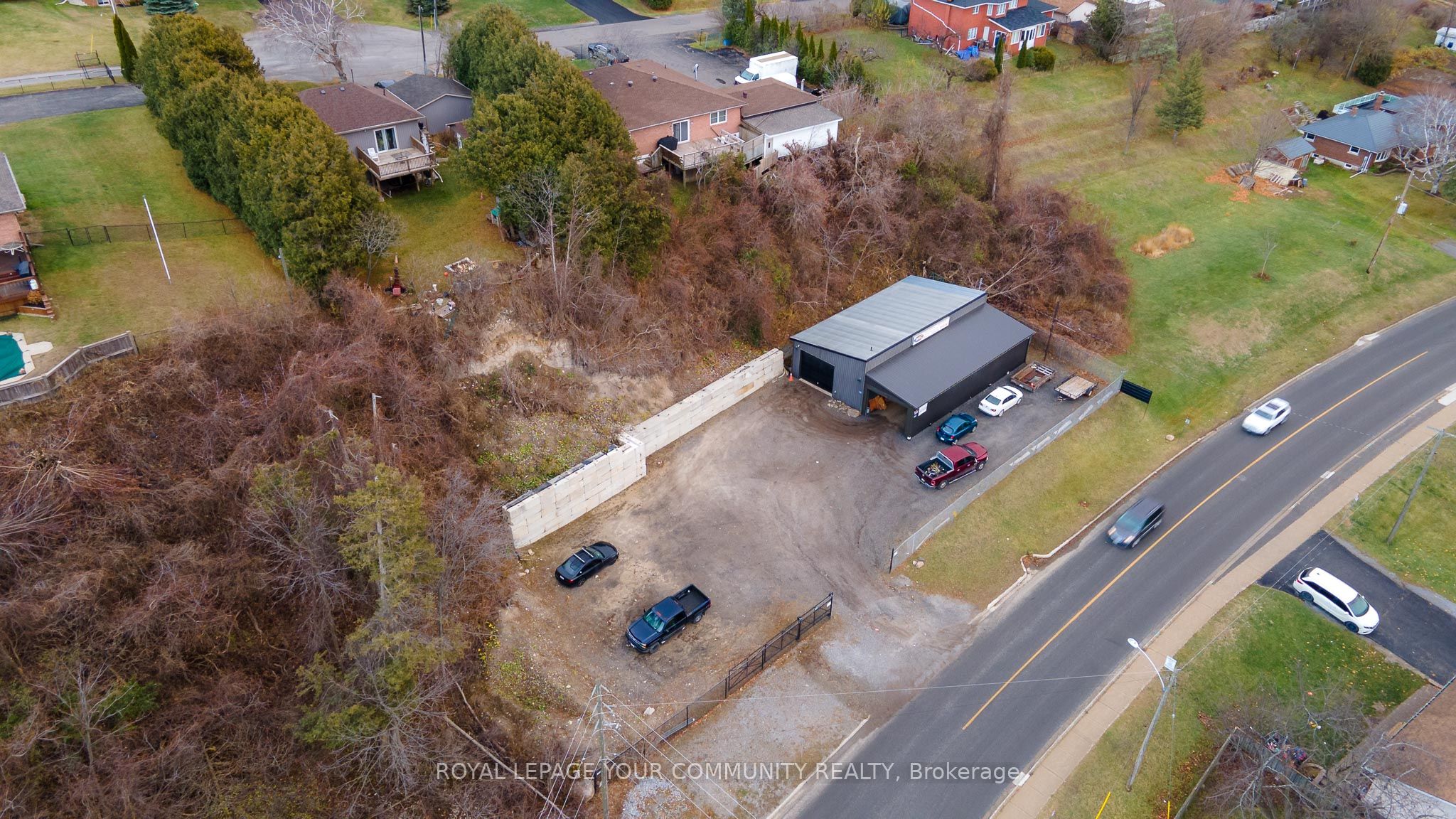 103 The Queensway Property Photo 9