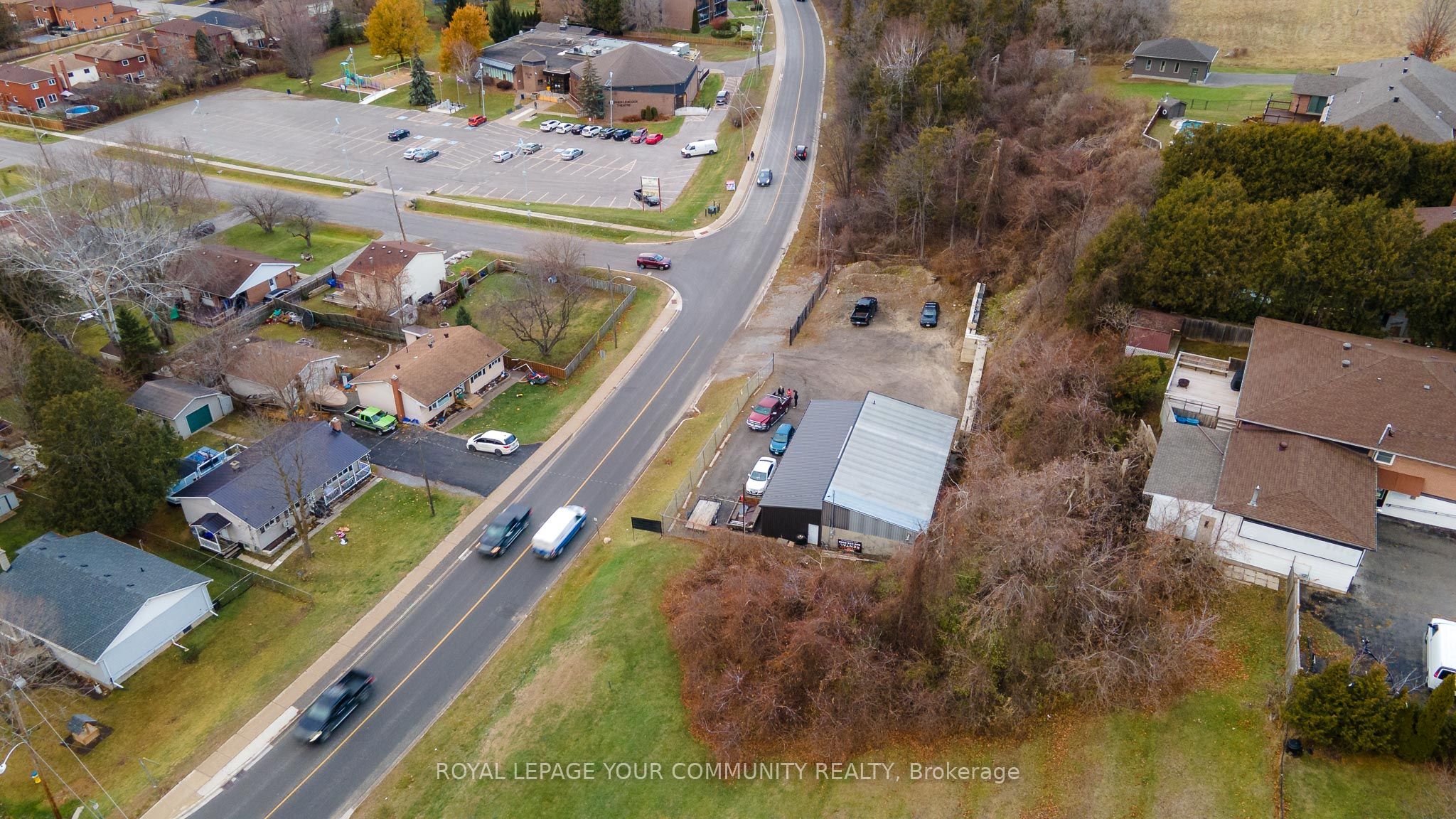 103 The Queensway Property Photo 12