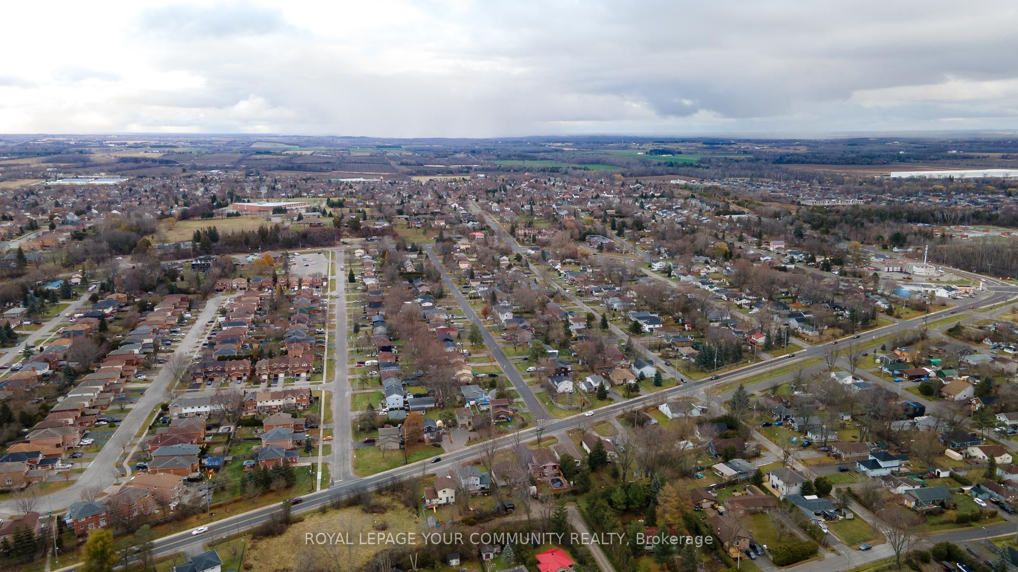103 The Queensway Property Photo 19