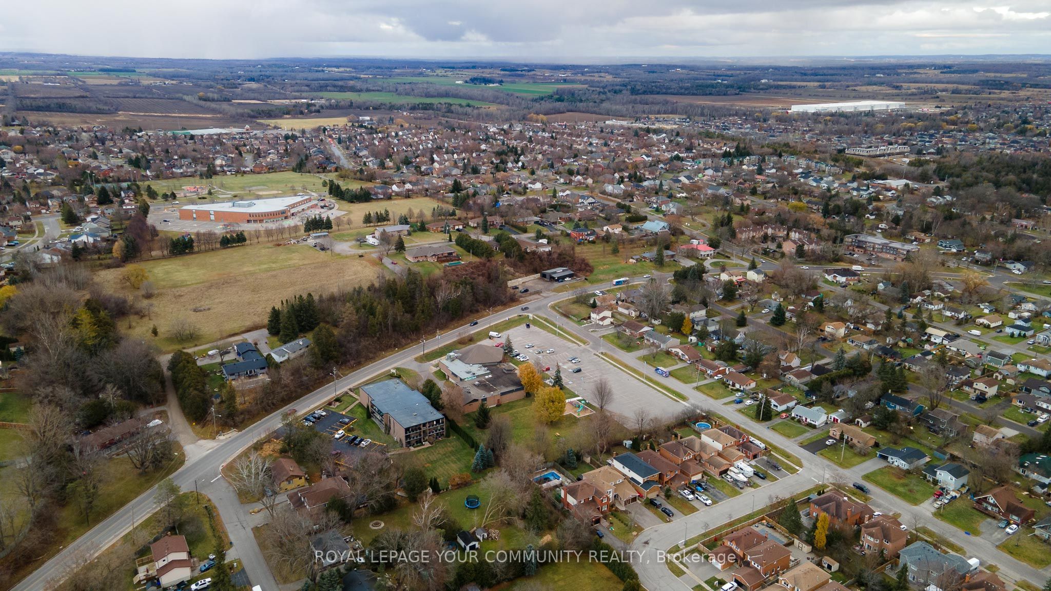 103 The Queensway Property Photo 21