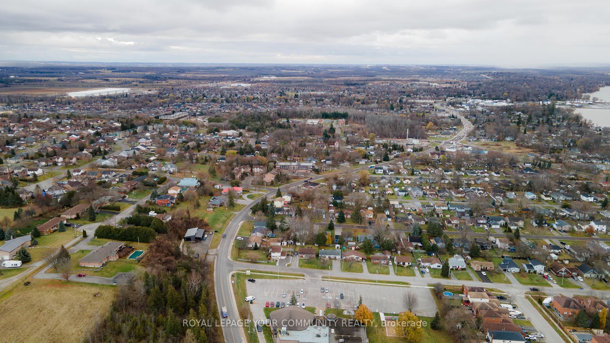 103 The Queensway Property Photo 23