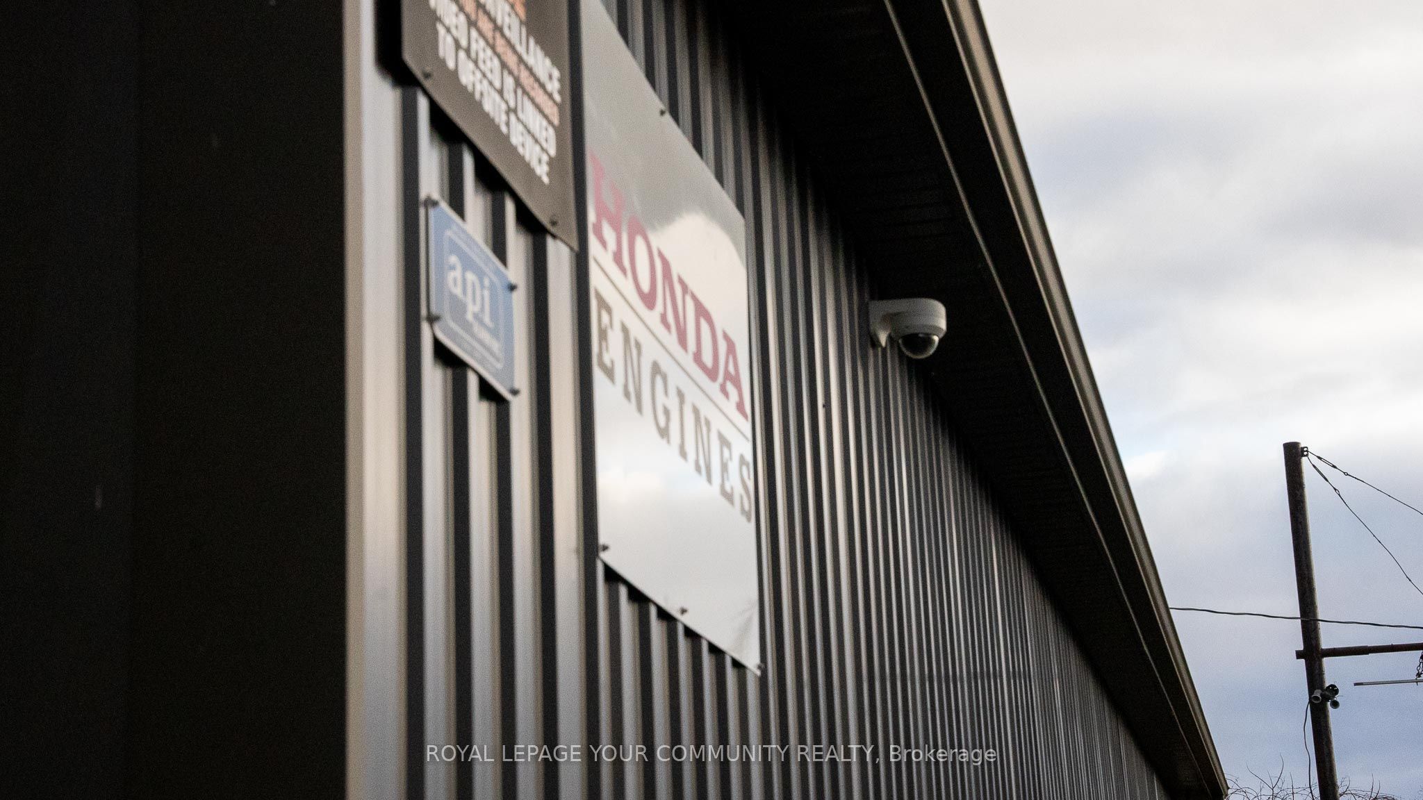 103 The Queensway Property Photo 31