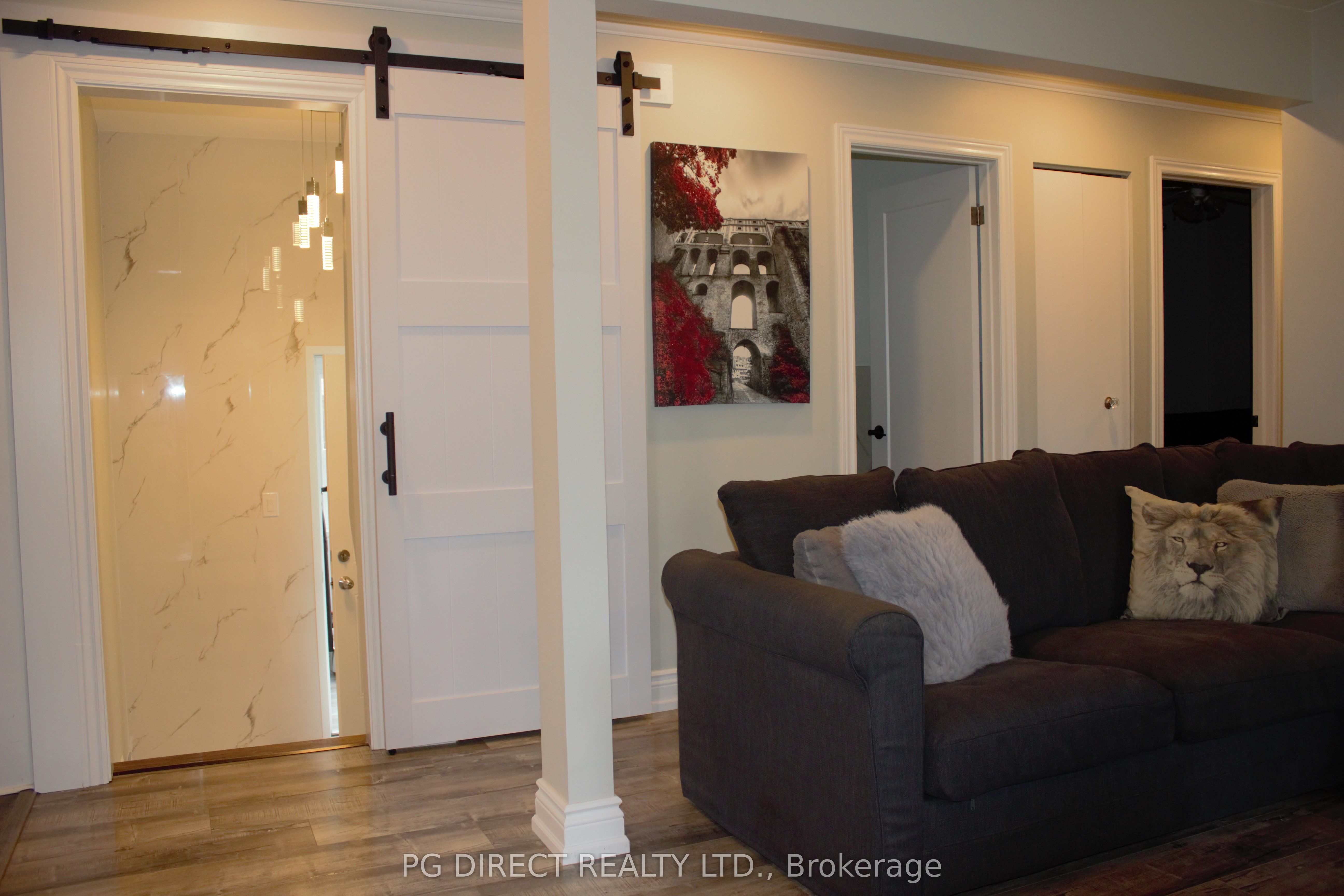 314 Centre Street Property Photo 5
