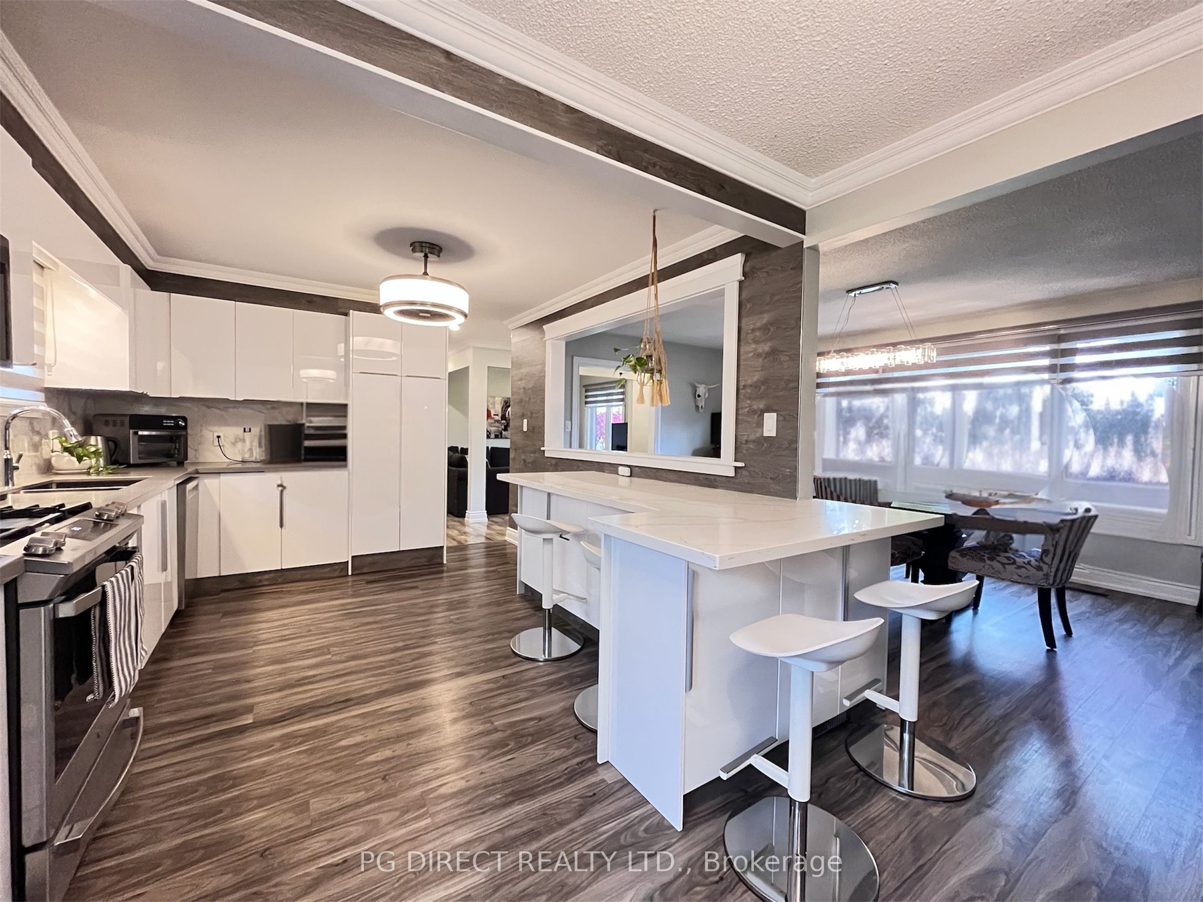 314 Centre Street Property Photo 7