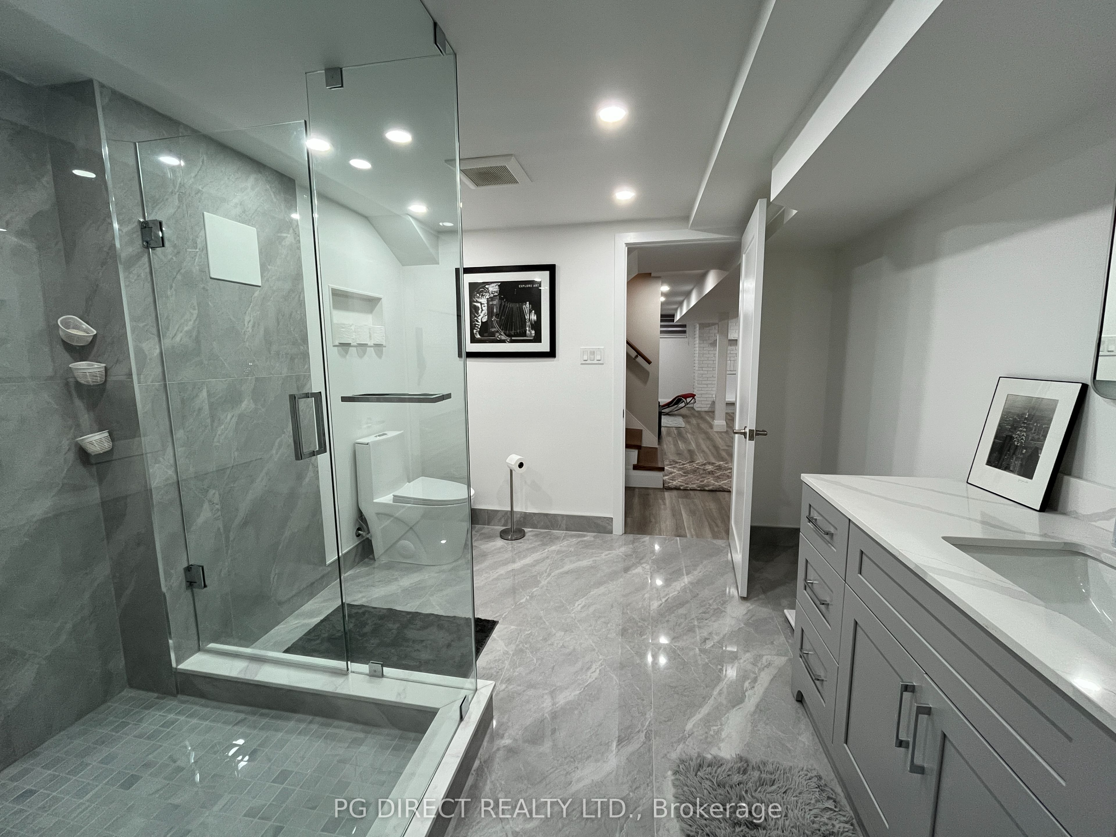 314 Centre Street Property Photo 14