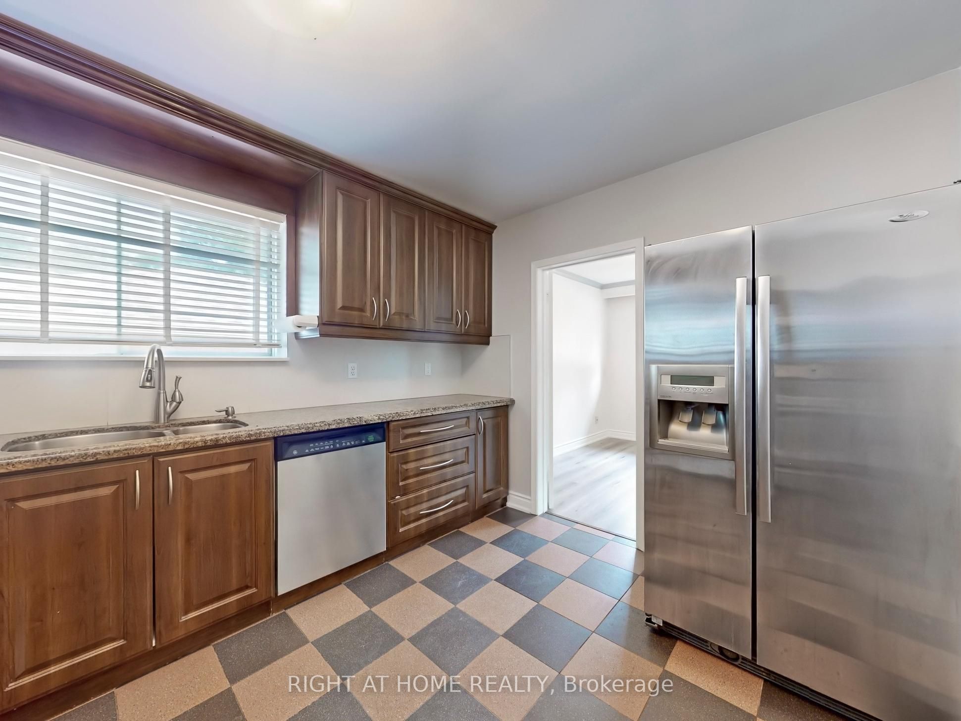 #main Fl - 96 Grandview Avenue Property Photo 29