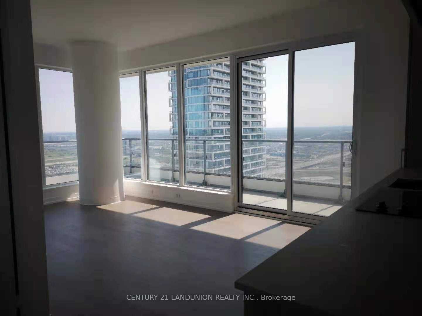 950 Portage Pkwy Property Photo 2