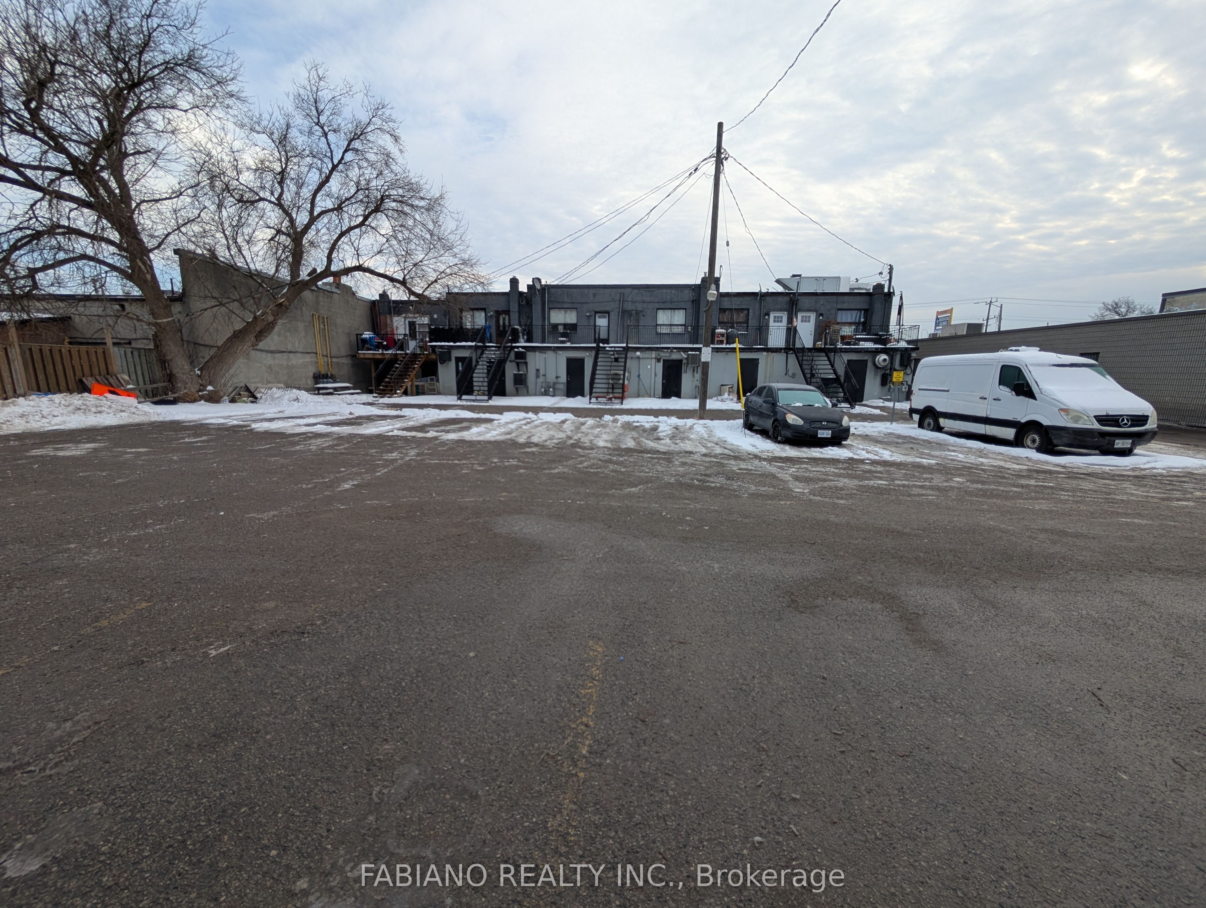 #2 - 13130 Yonge Street Property Photo 5
