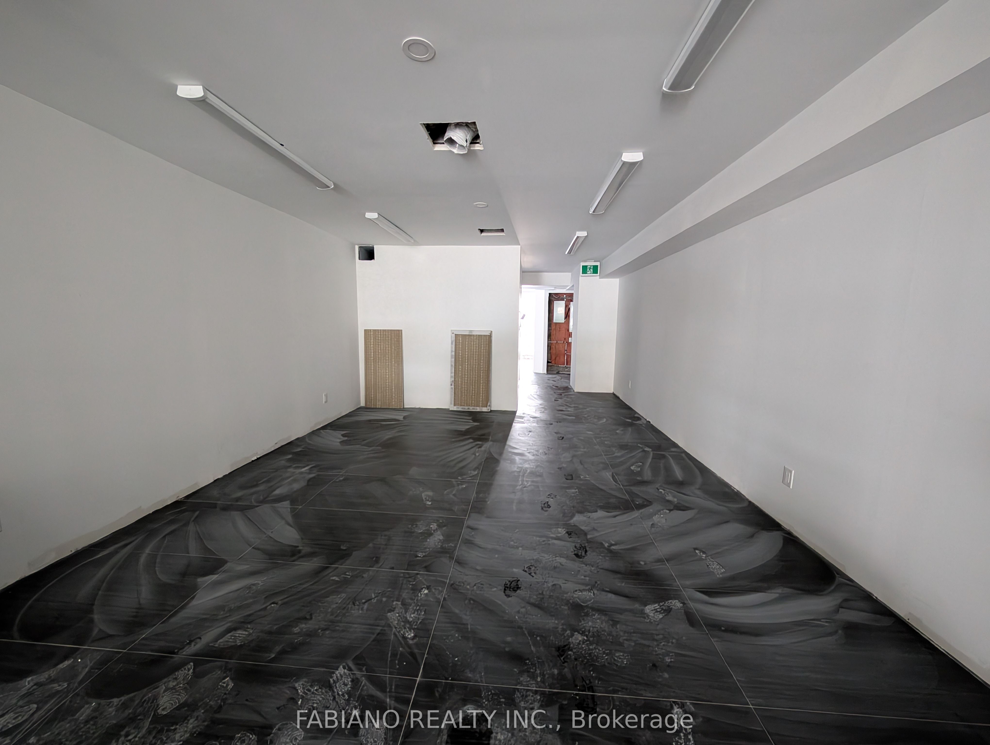 #2 - 13130 Yonge Street Property Photo 6