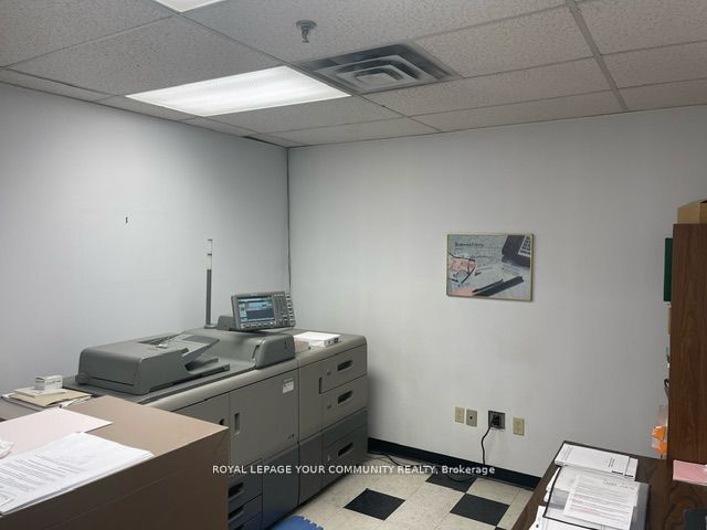 #24 - 2800 14th Avenue Property Photo 18