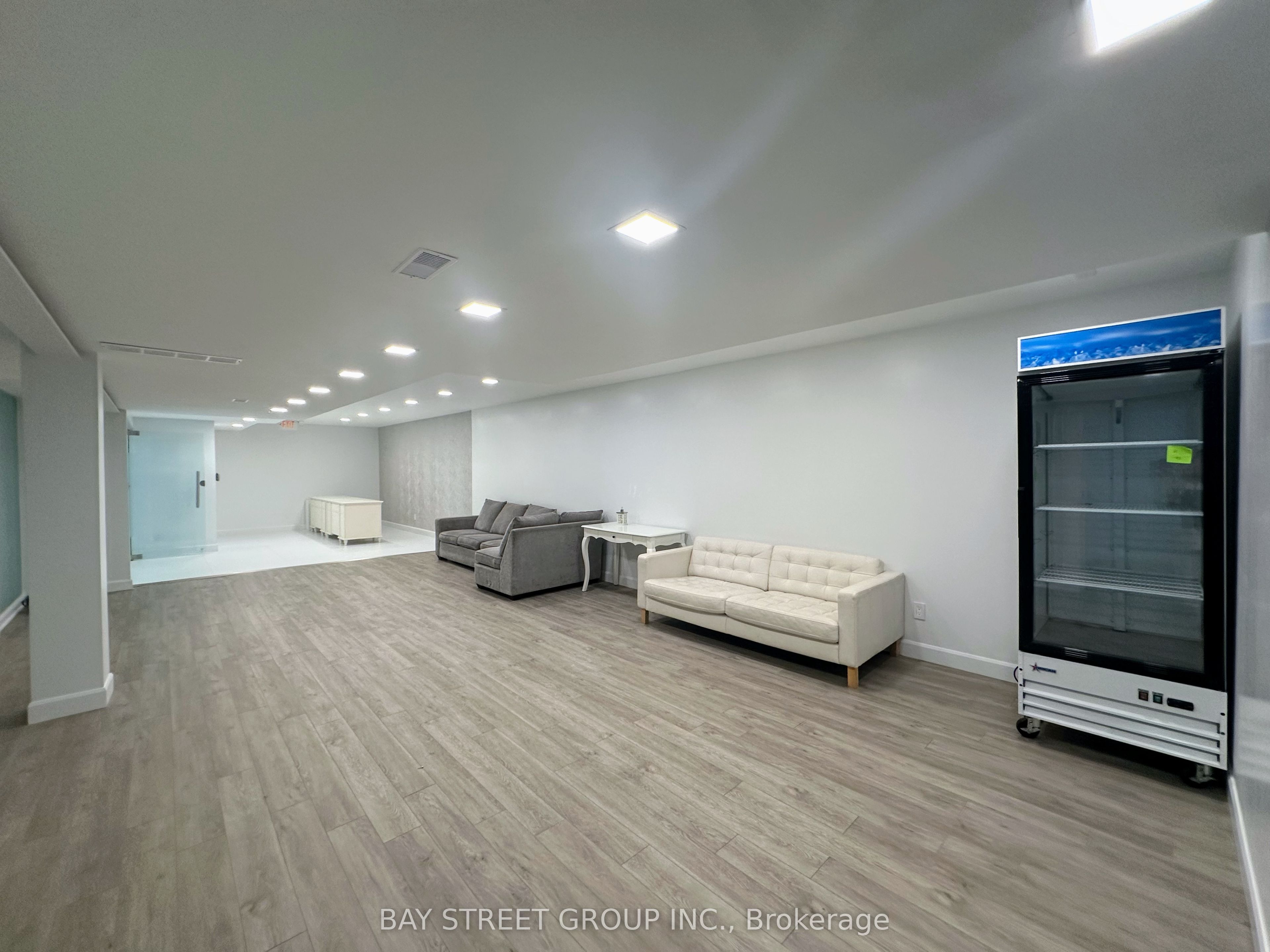 #lower - 105 Main Street Property Photo 3