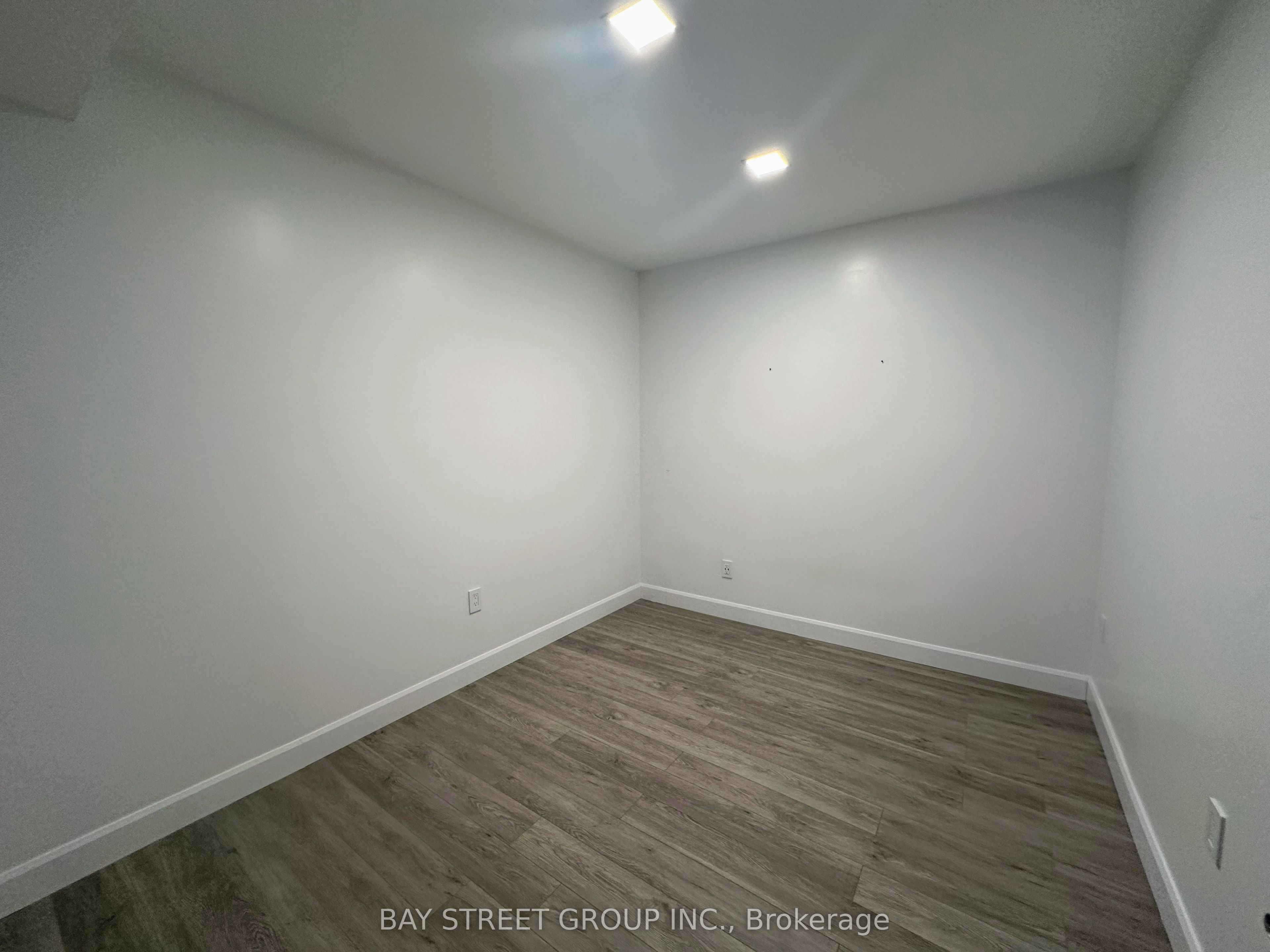 #lower - 105 Main Street Property Photo 8
