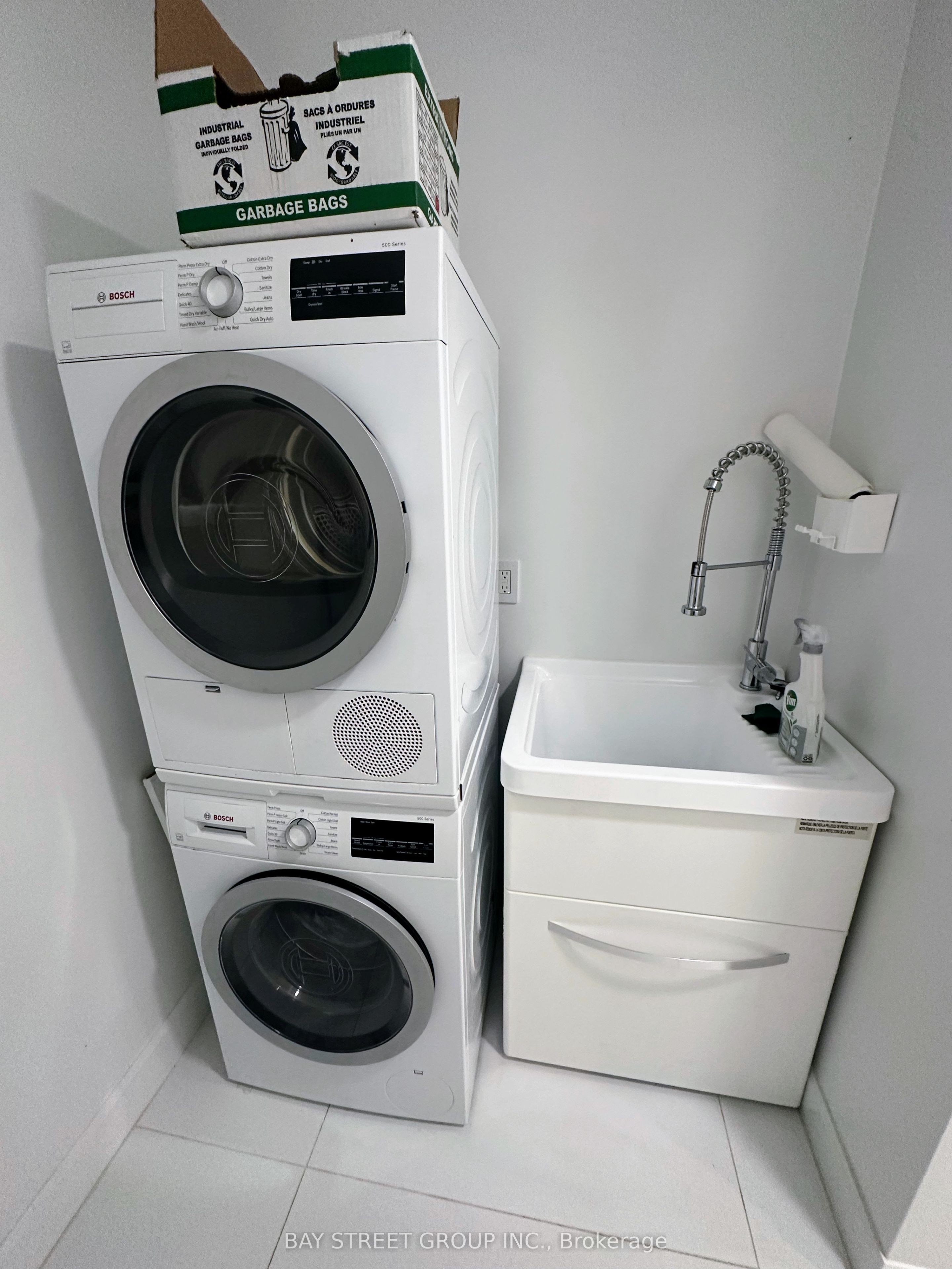 #lower - 105 Main Street Property Photo 14