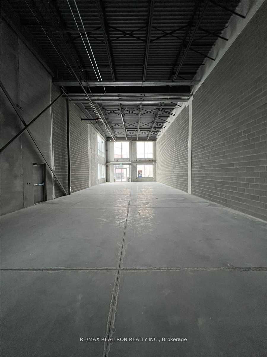 #1 - 10952 Woodbine Avenue Property Photo 7