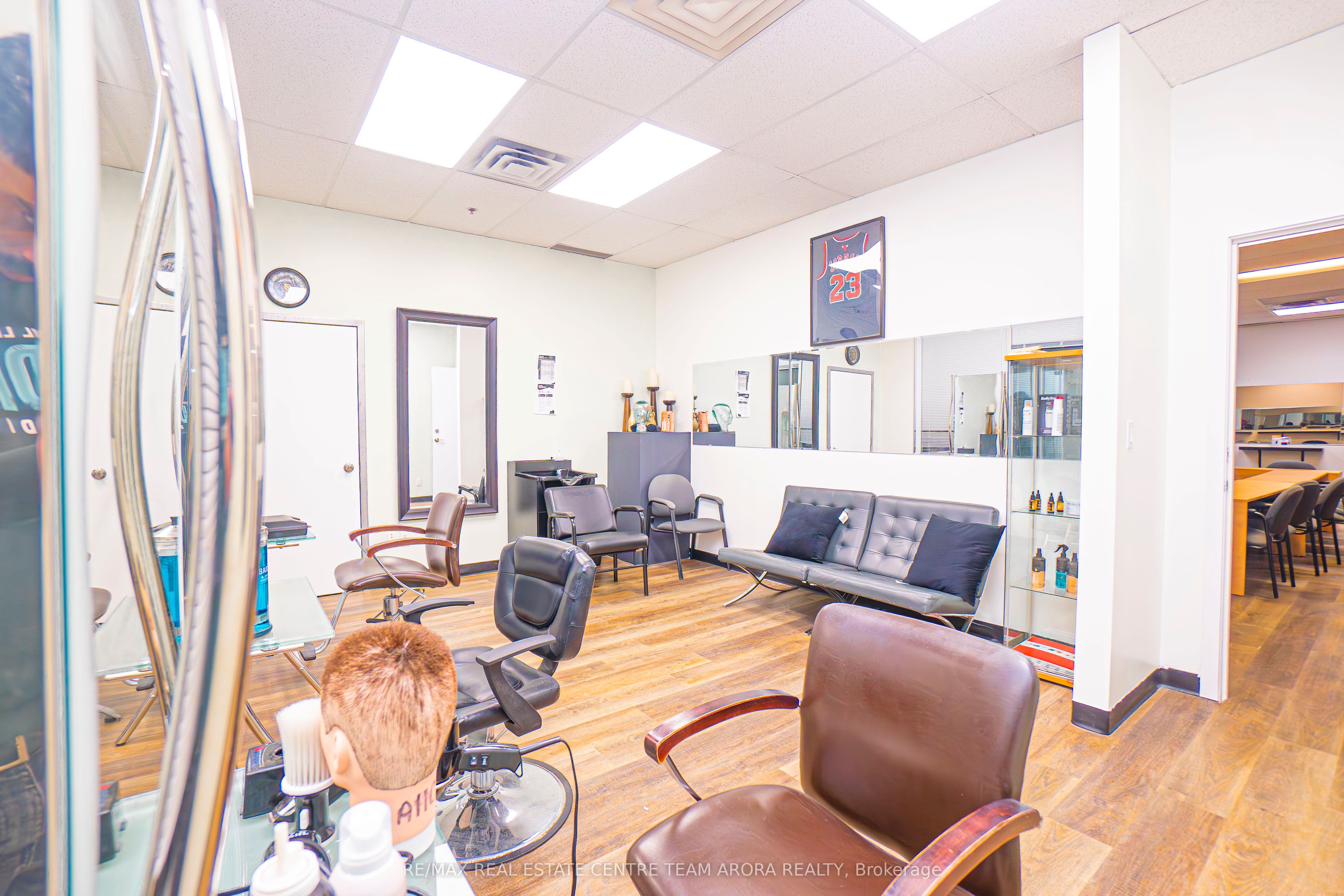 #12 - 661 Chrislea Road Property Photo 15