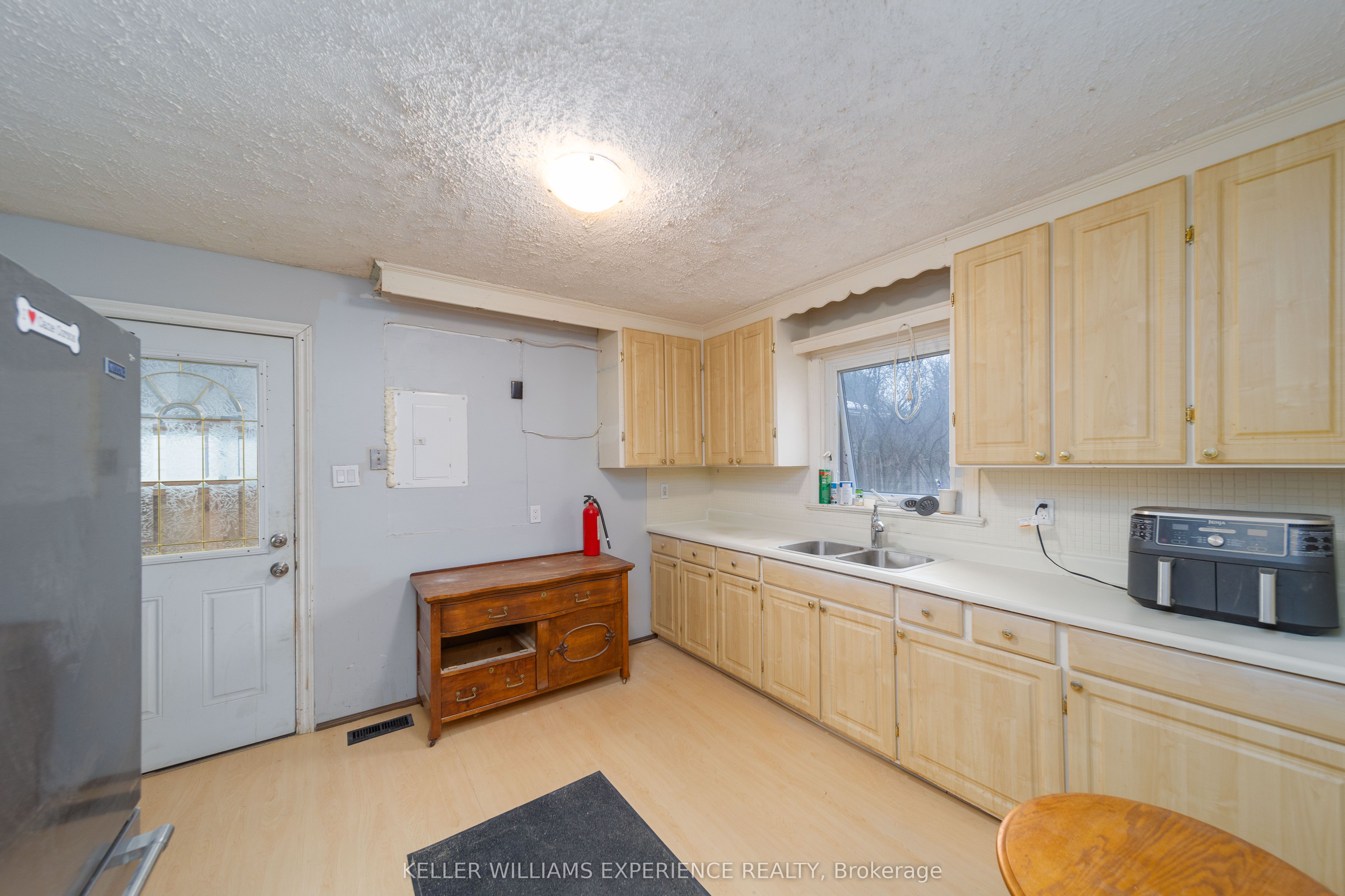 177 Mill St Property Photo 3