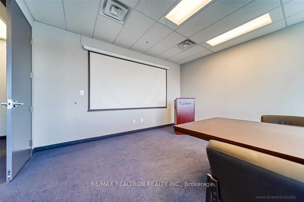 #512 - 7191 Yonge Street Property Photo 17