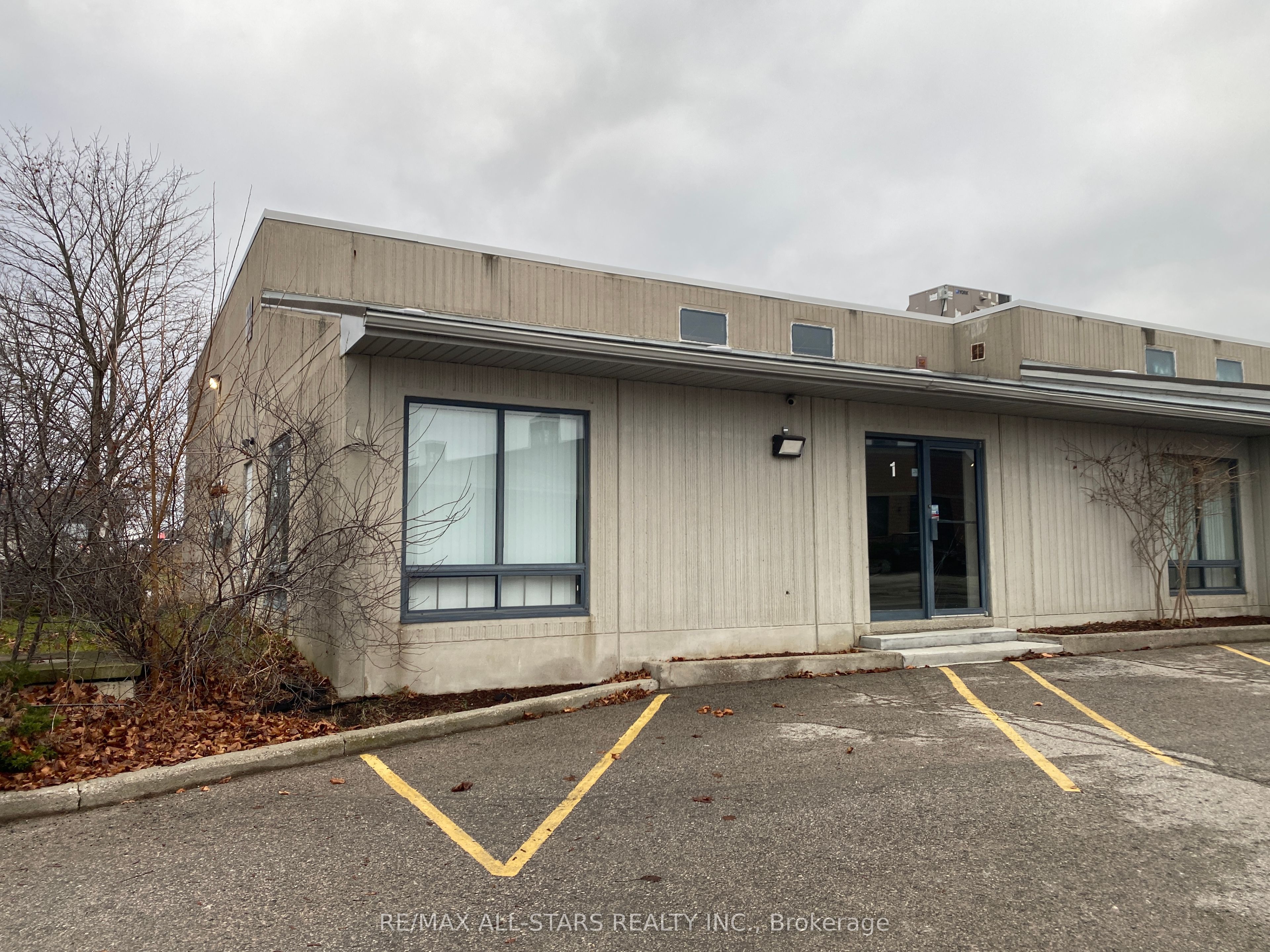 ##1 - 10 Gormley Industrial Avenue Property Photo 1