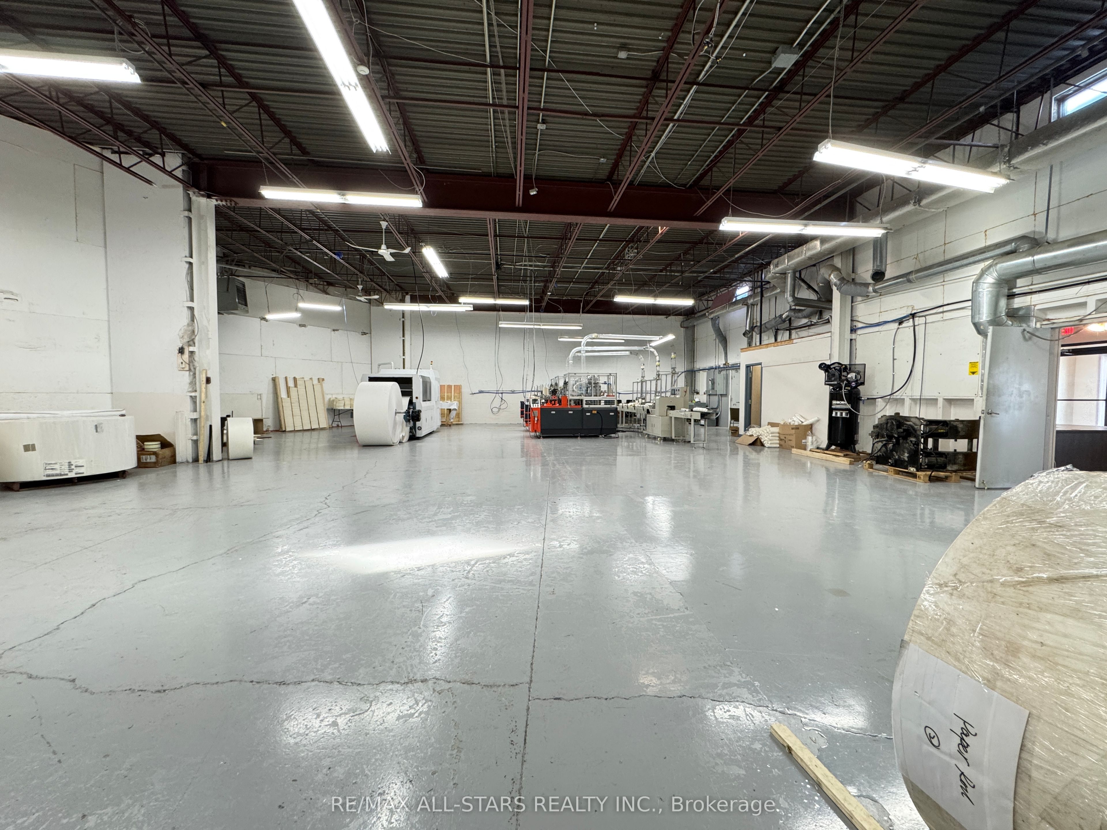 ##2-3 - 10 Gormley Industrial Avenue Property Photo 14