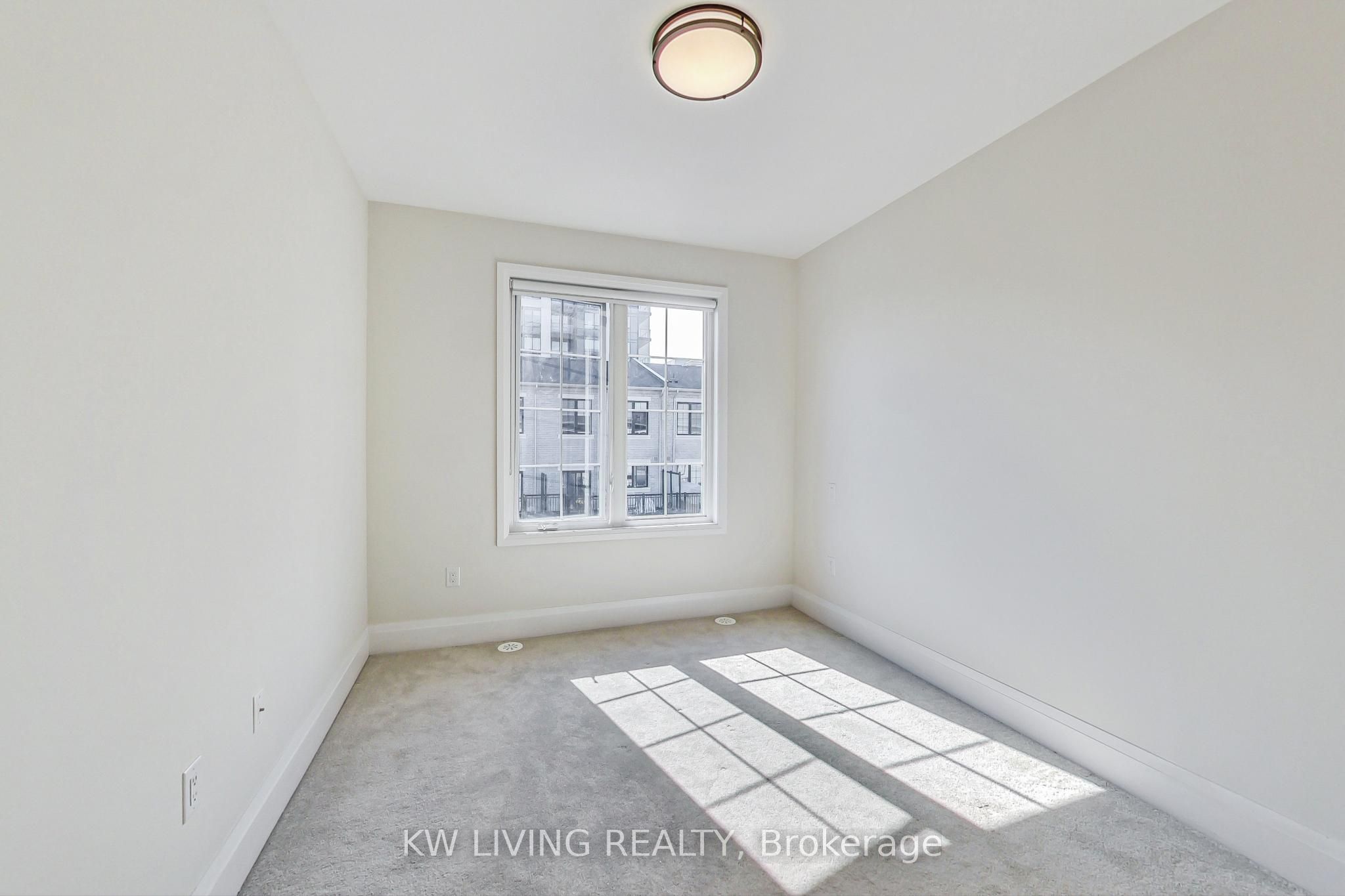 #th7 - 390 Highway 7 Property Photo 26