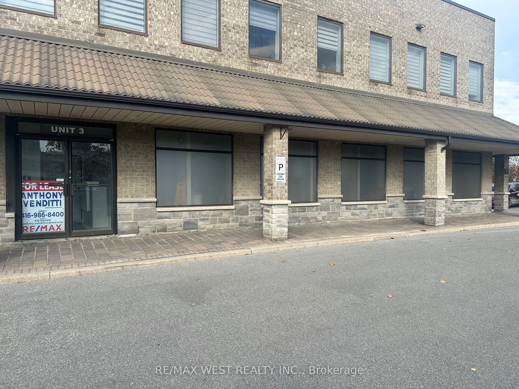 #3 - 30 Pennsylvannia Avenue Property Photo 4