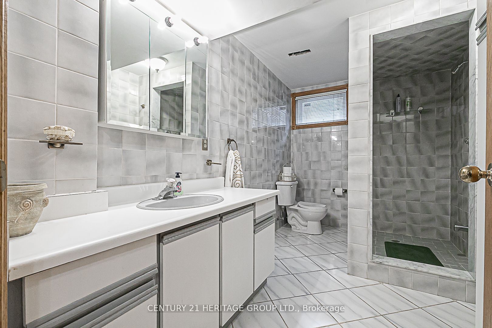 33 May Avenue Property Photo 34