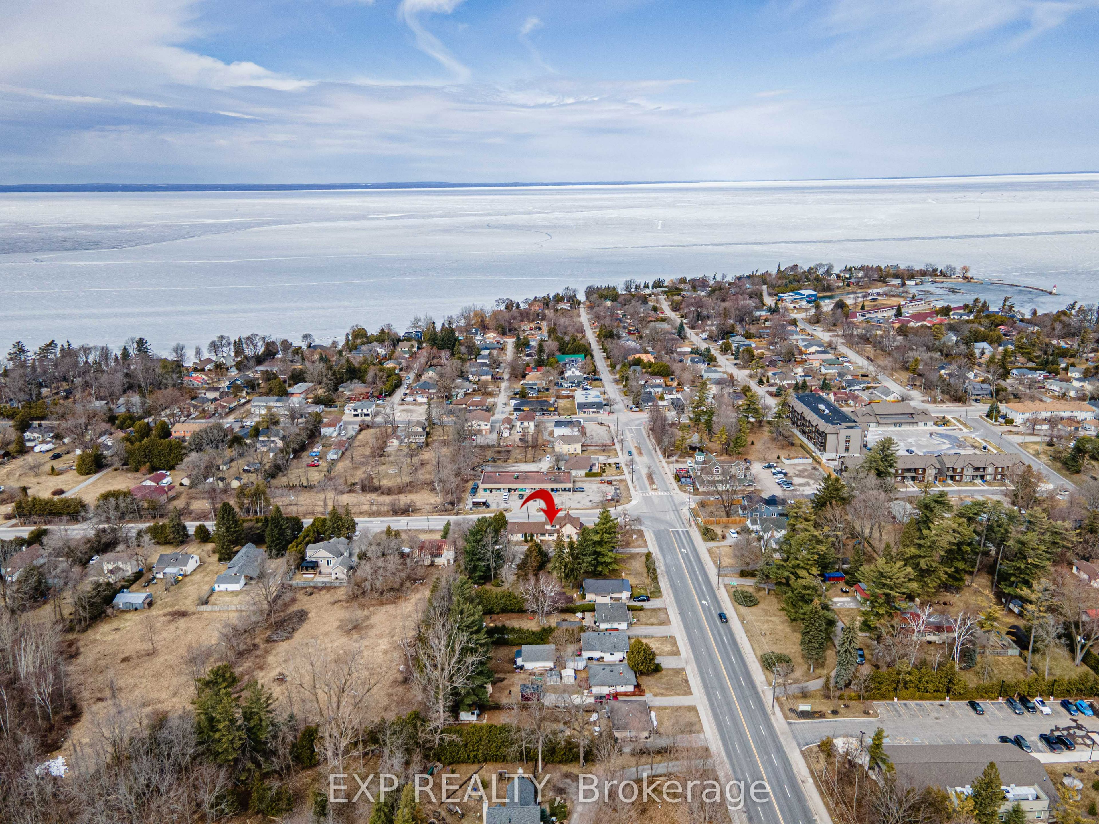 21082 Dalton Road Property Photo 1