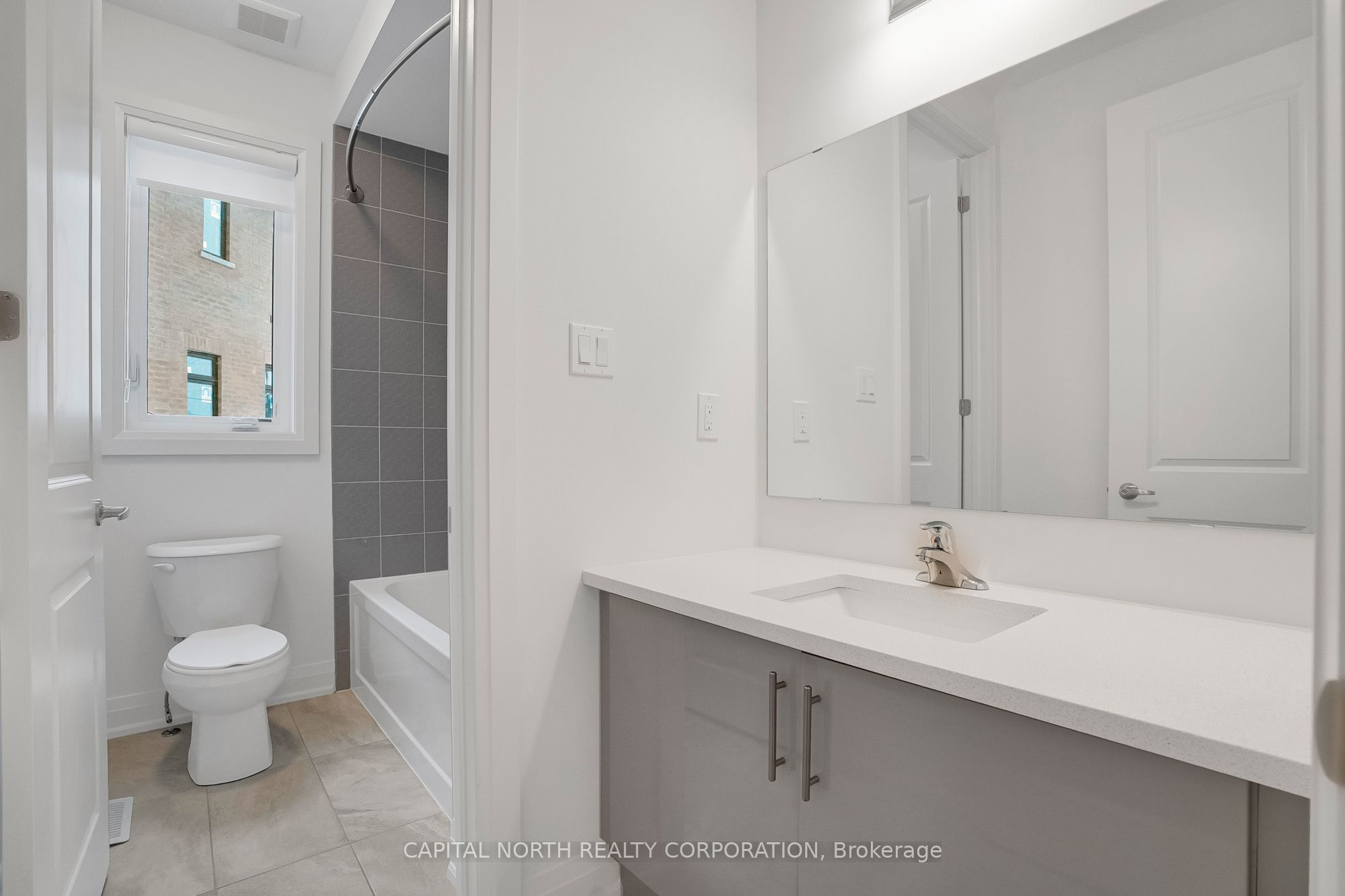 8 Bellflower Crescent Property Photo 6