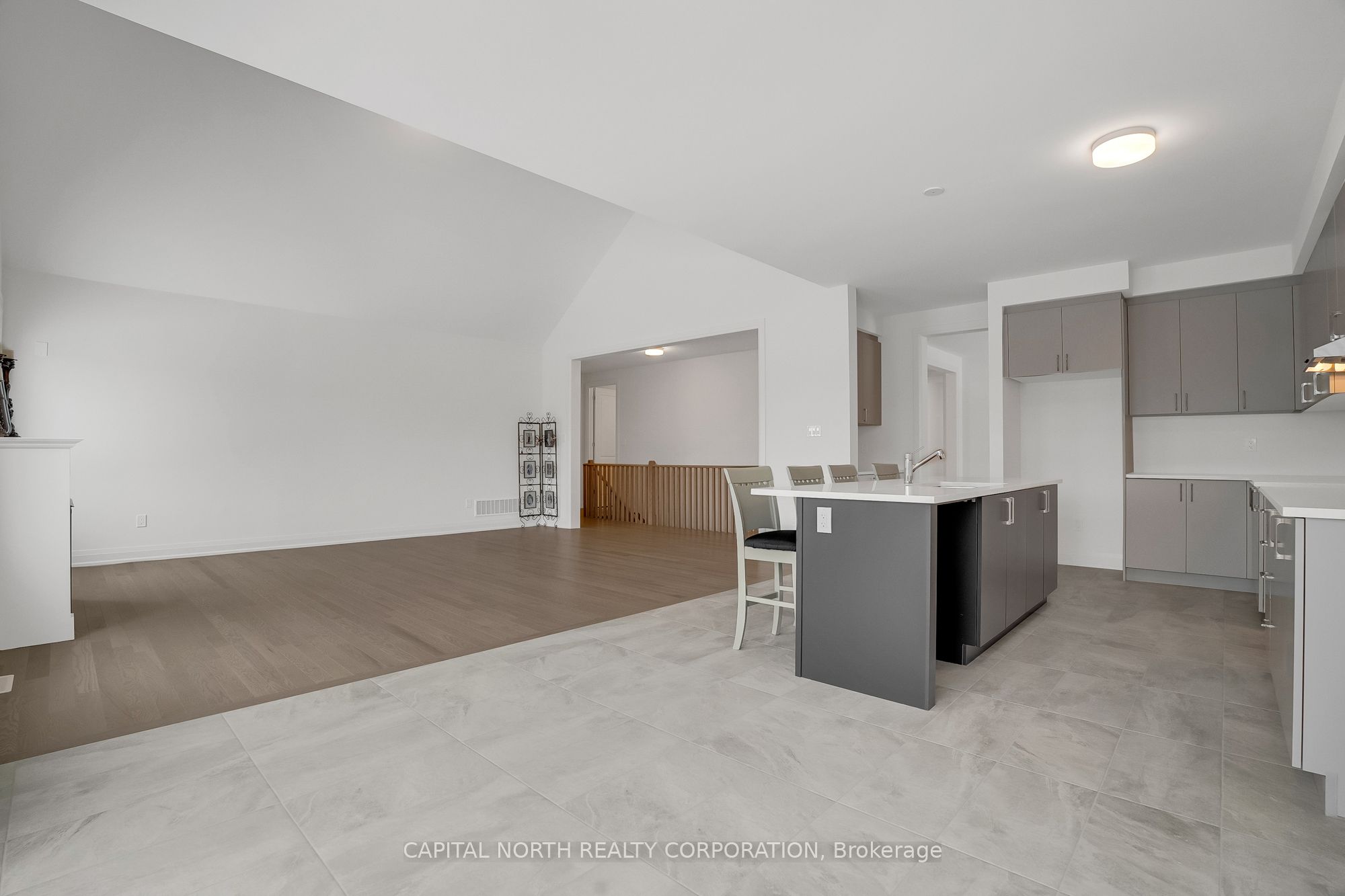 8 Bellflower Crescent Property Photo 12