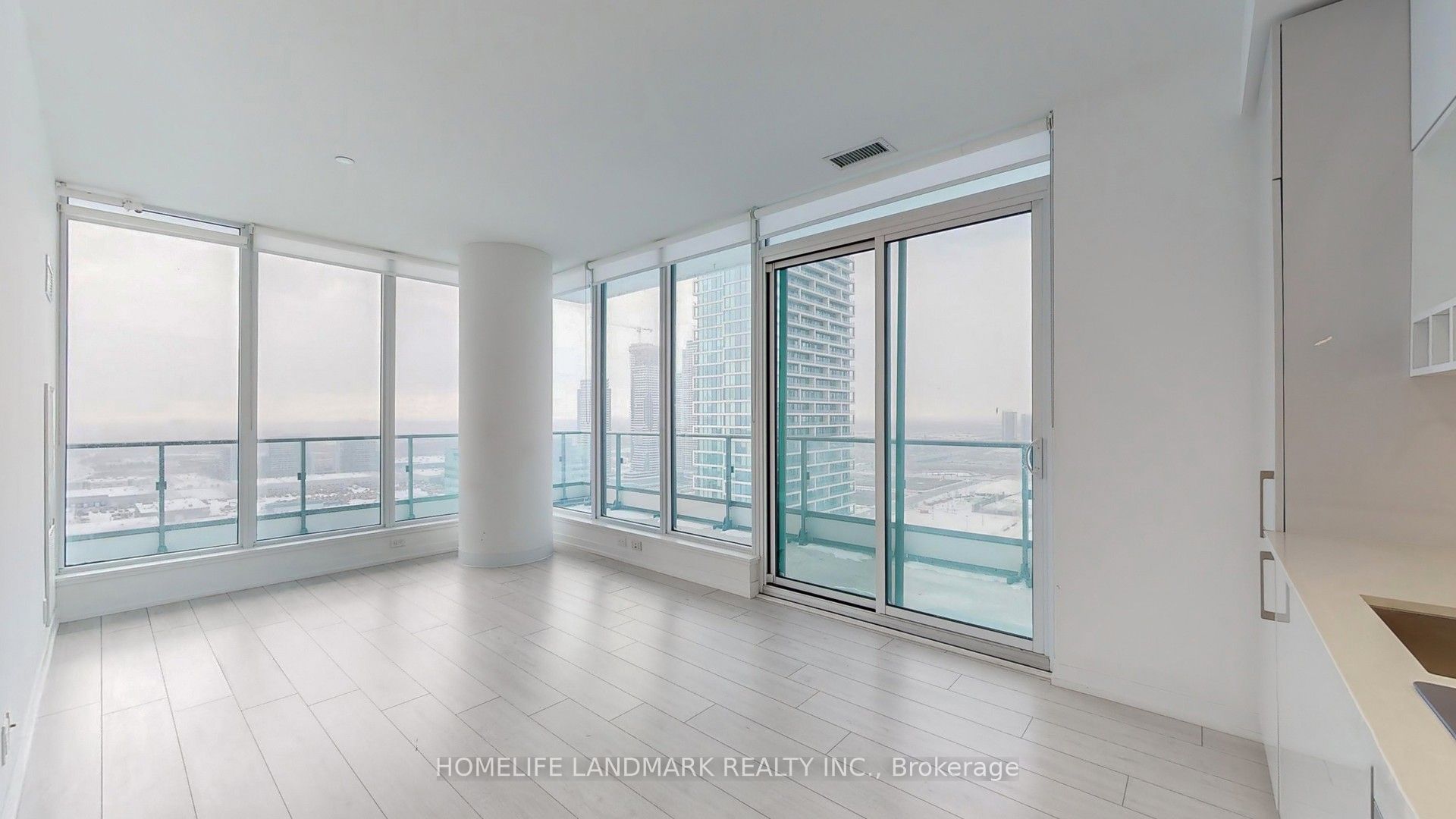 #3109 - 950 Portage Parkway Property Photo 7