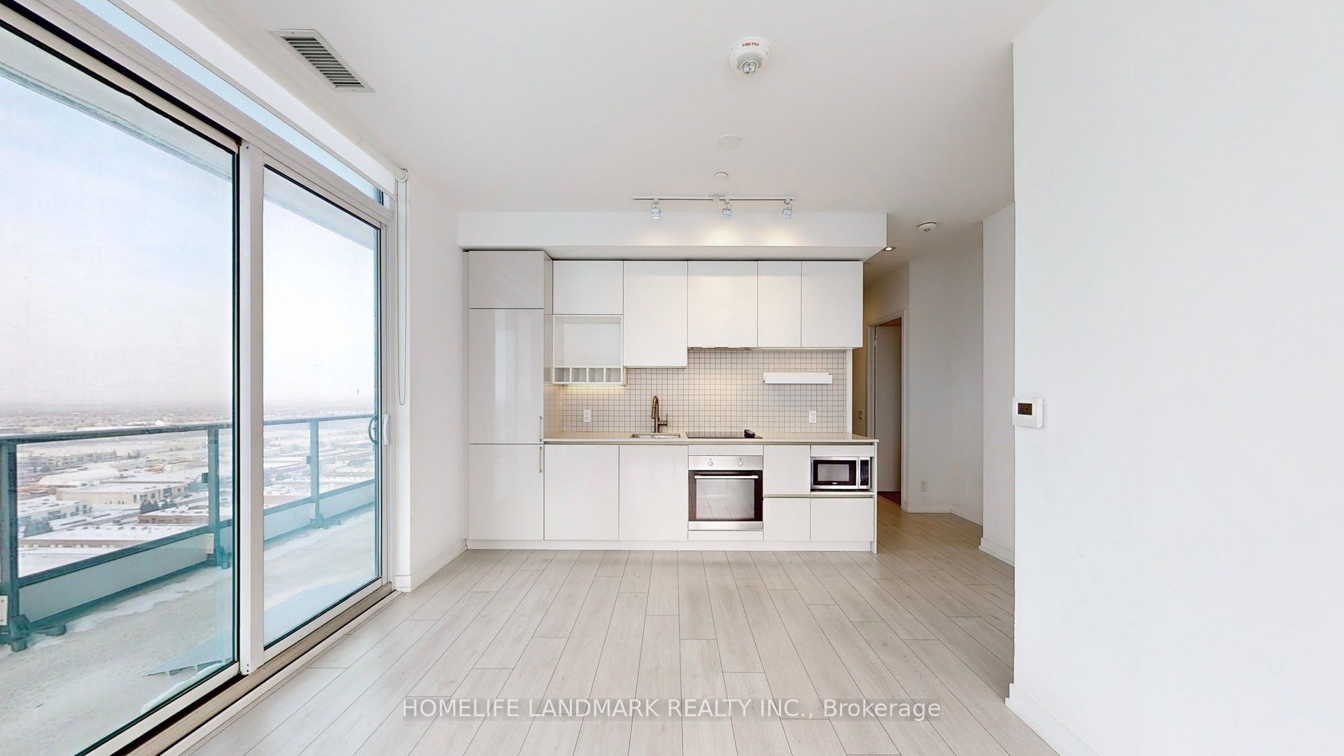 #3109 - 950 Portage Parkway Property Photo 10