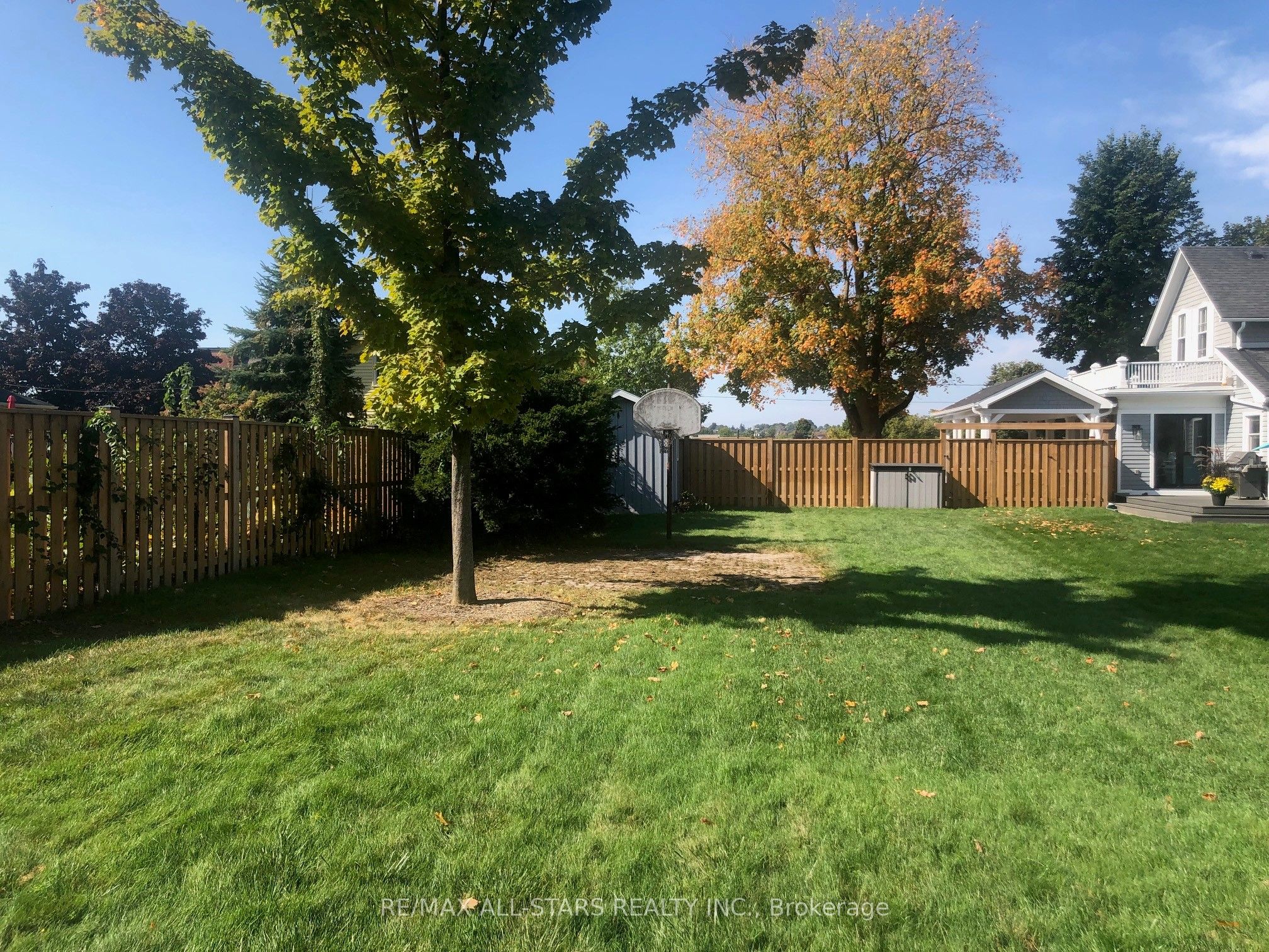 17 First Avenue Property Photo 2
