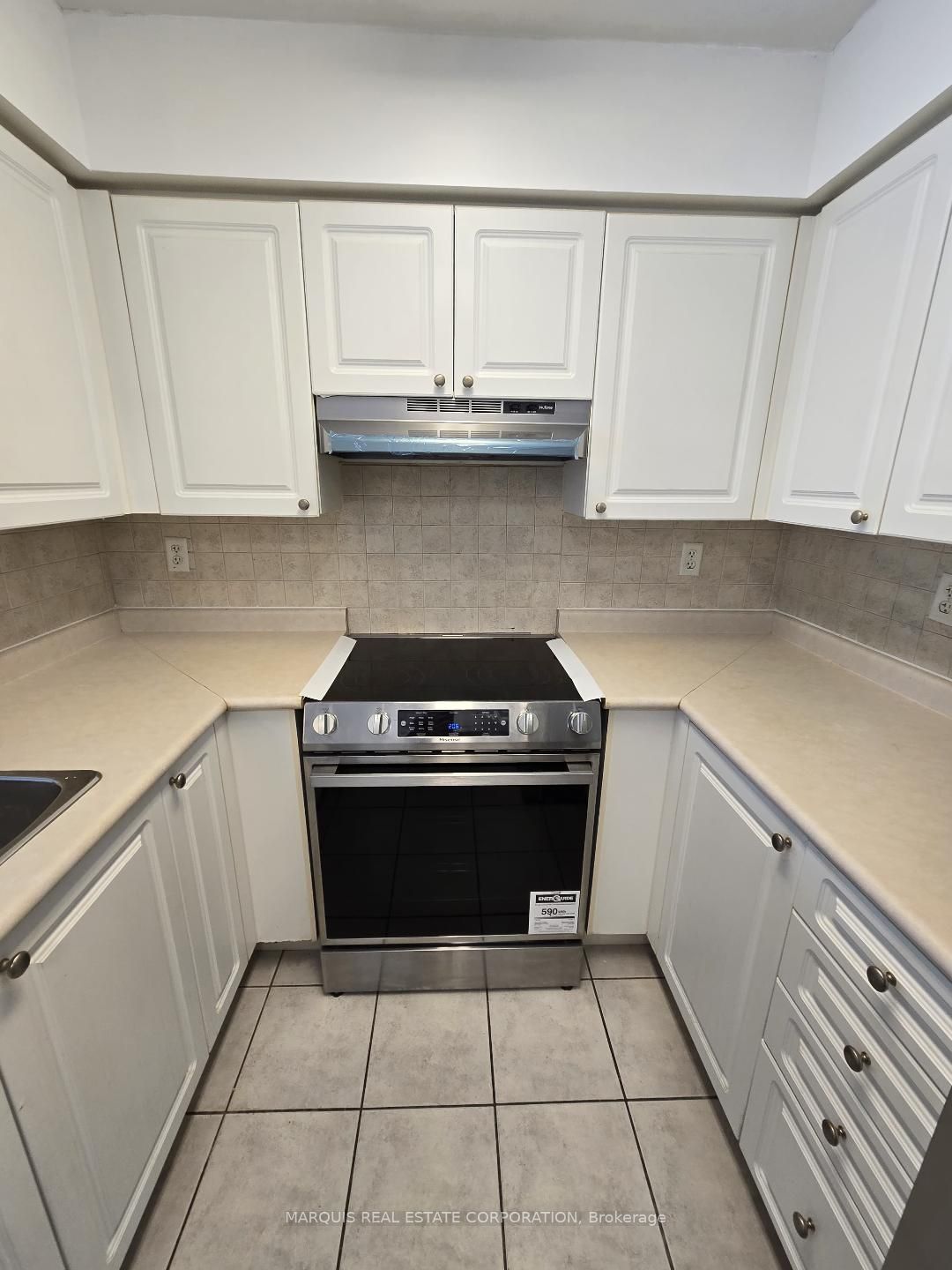 #908 - 39 Oneida Crescent Property Photo 12
