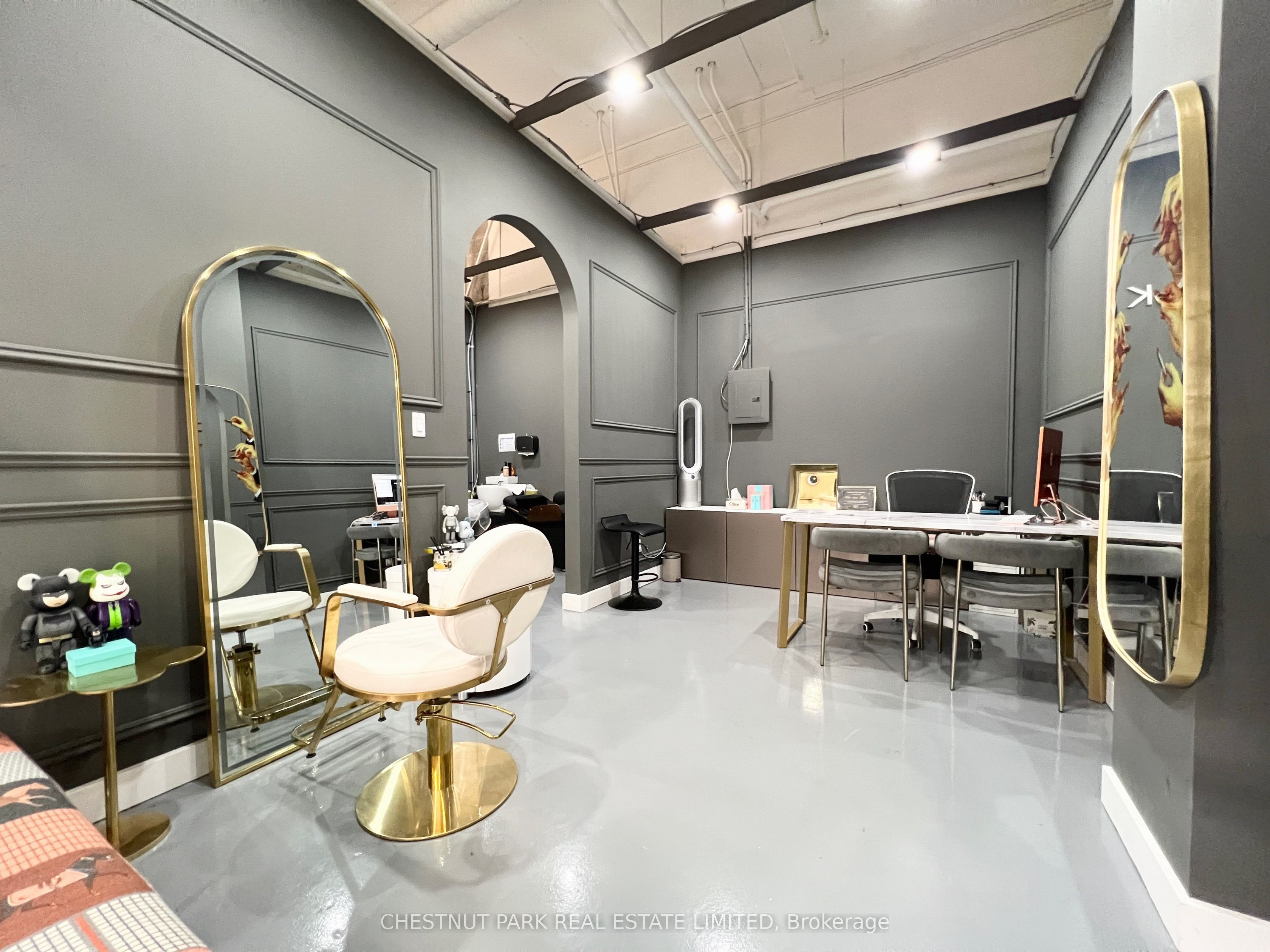 #207 - 7181 Yonge Street Property Photo 11