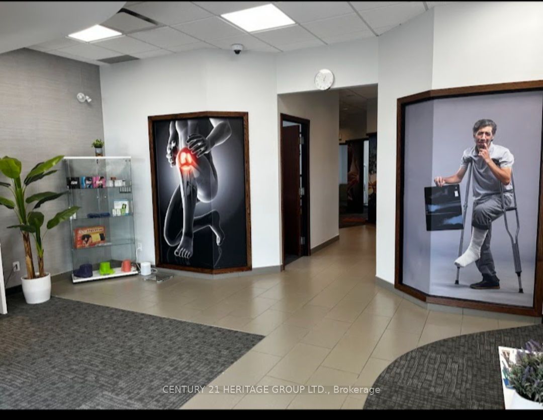 18025 Yonge Street Property Photo 2