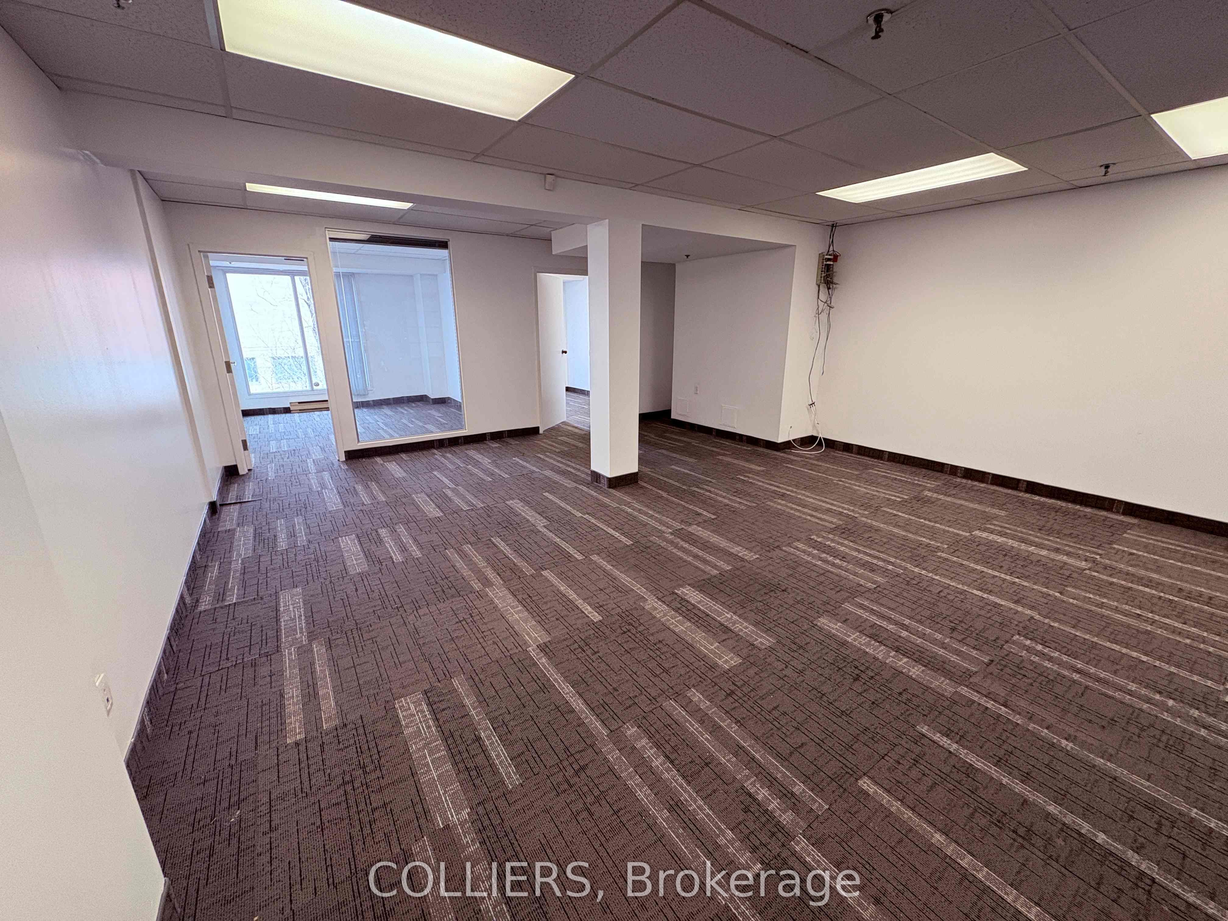 #230 - 7181 Woodbine Avenue Property Photo 6
