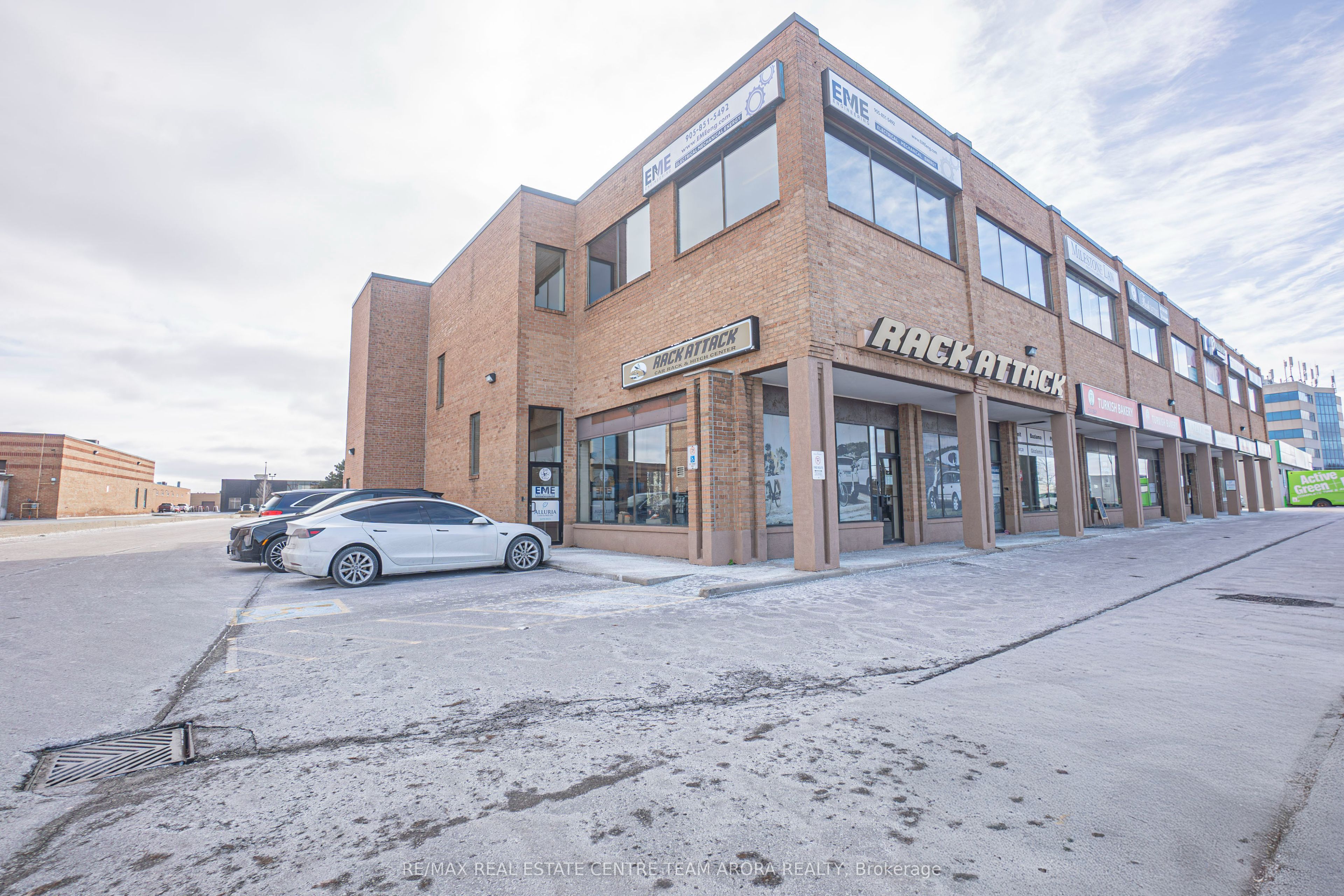 #204 - 90 Winges Road Property Photo 1