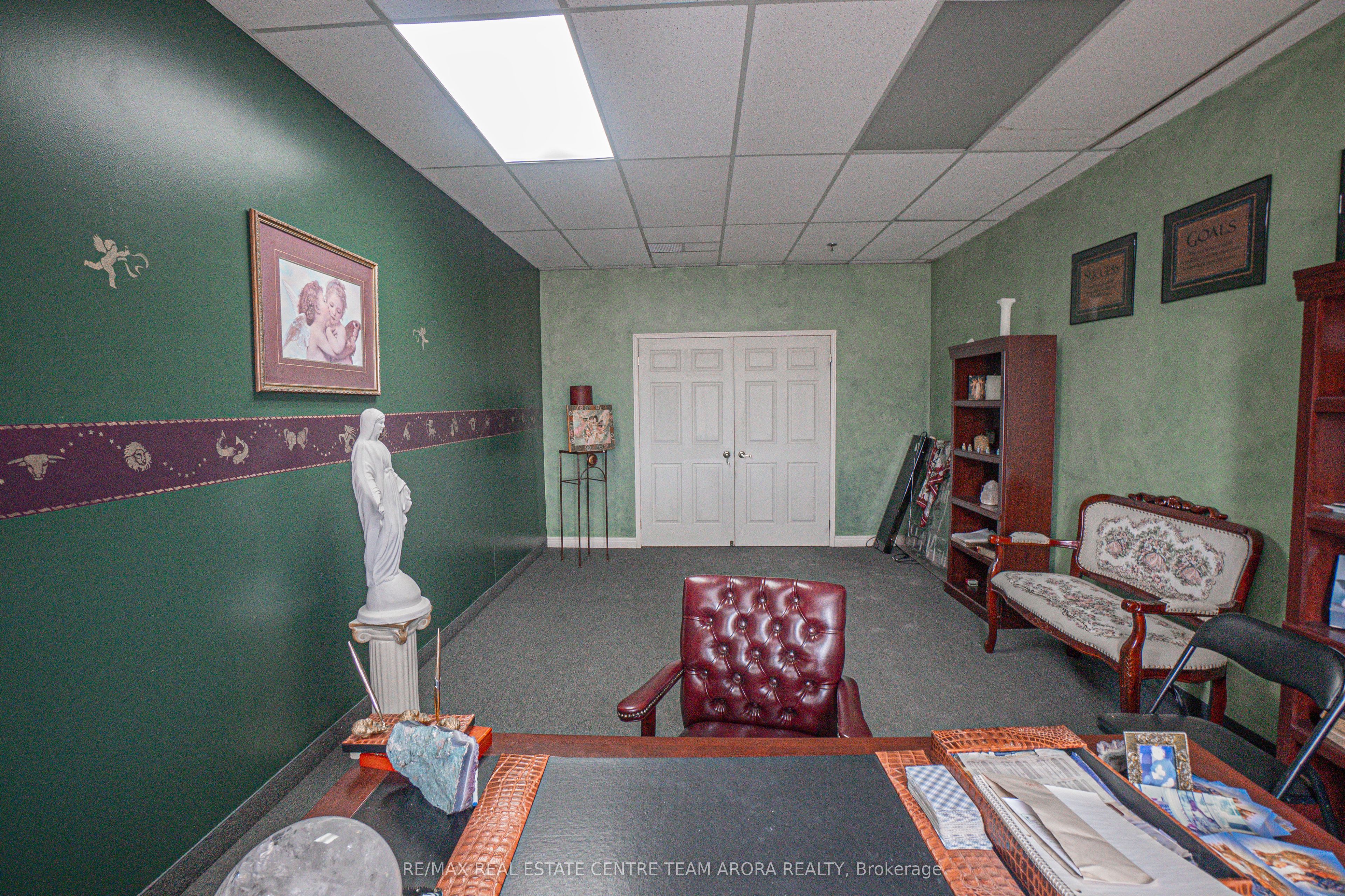 #203 A&b - 90 Winges Road Property Photo 9