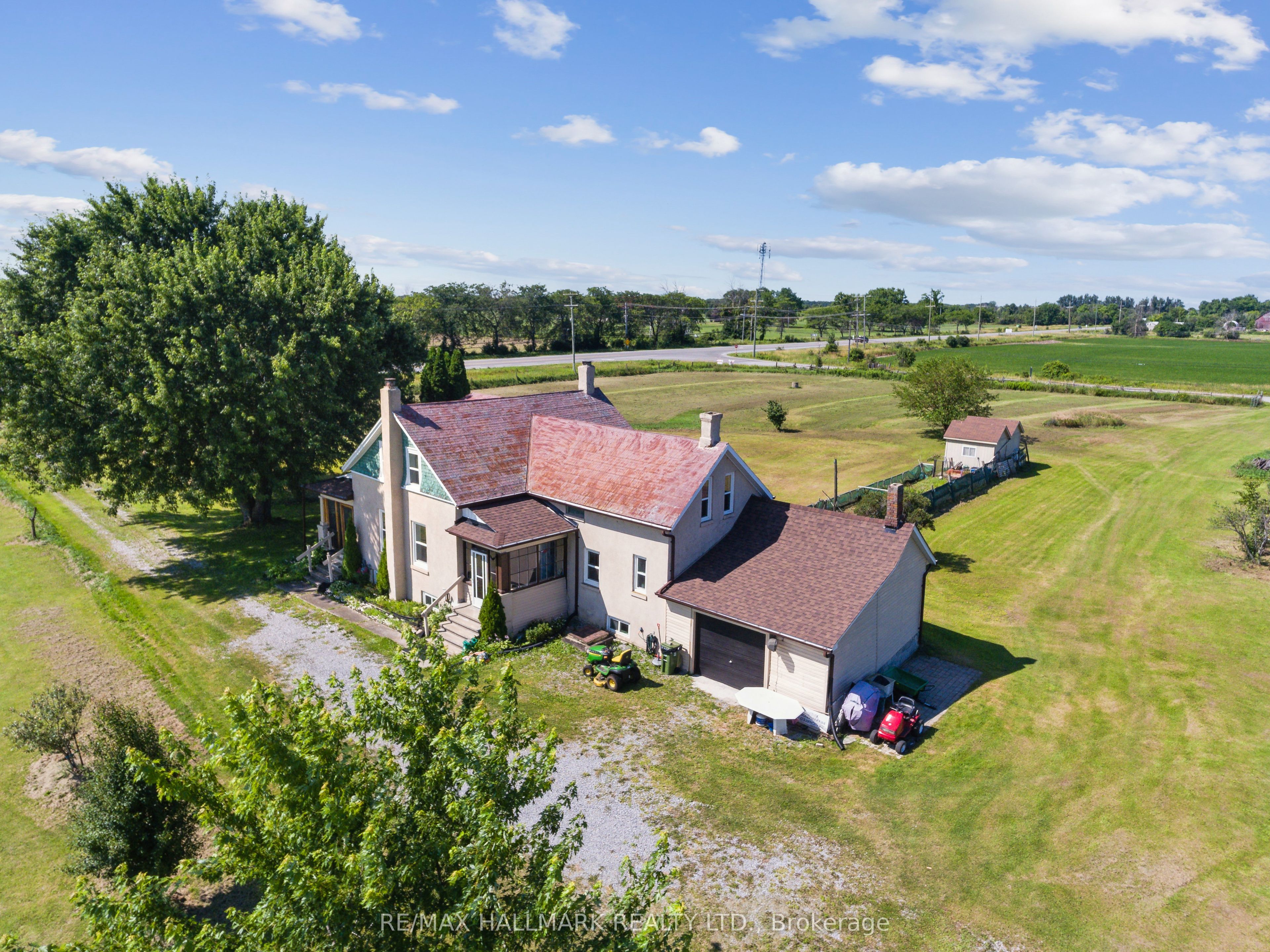 29018 Highway 48 Property Photo 9